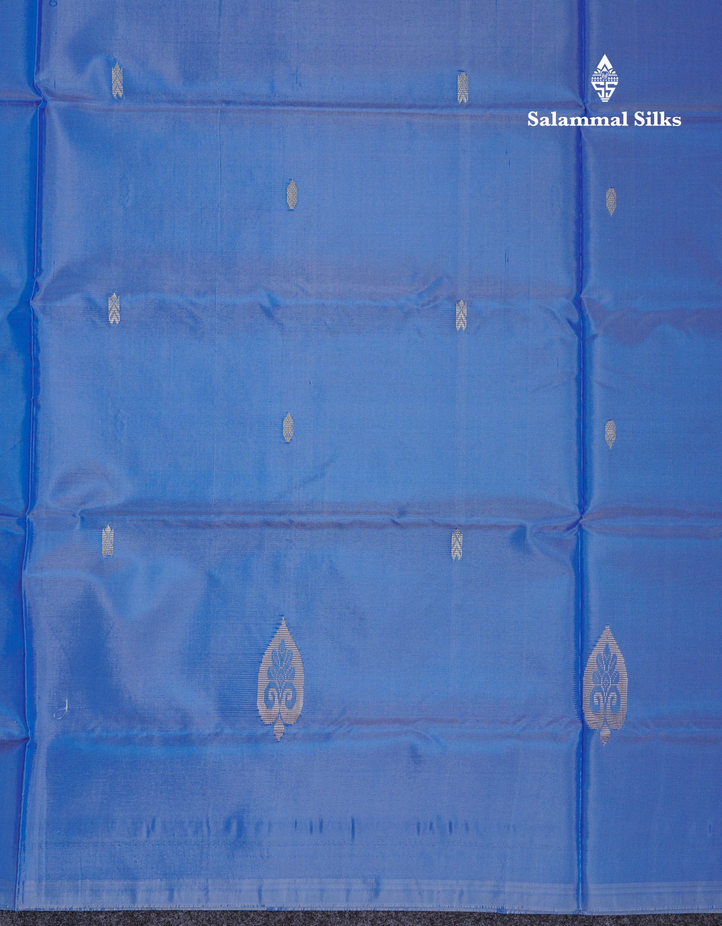 Light Blue Thread work Buttas Banana Pinth Saree (Vaazhainaar Pattu) With Contrast Sandal Blouse