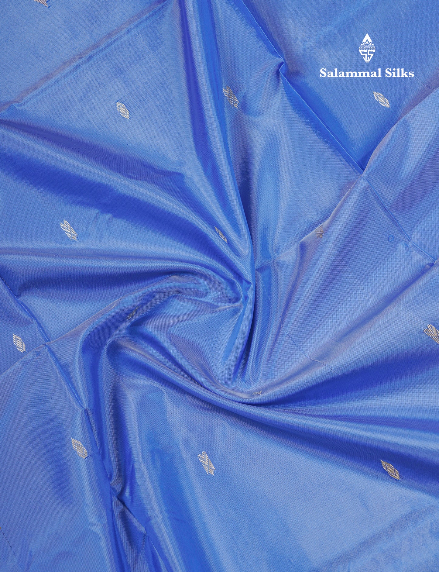 Light Blue Thread work Buttas Banana Pinth Saree (Vaazhainaar Pattu) With Contrast Sandal Blouse