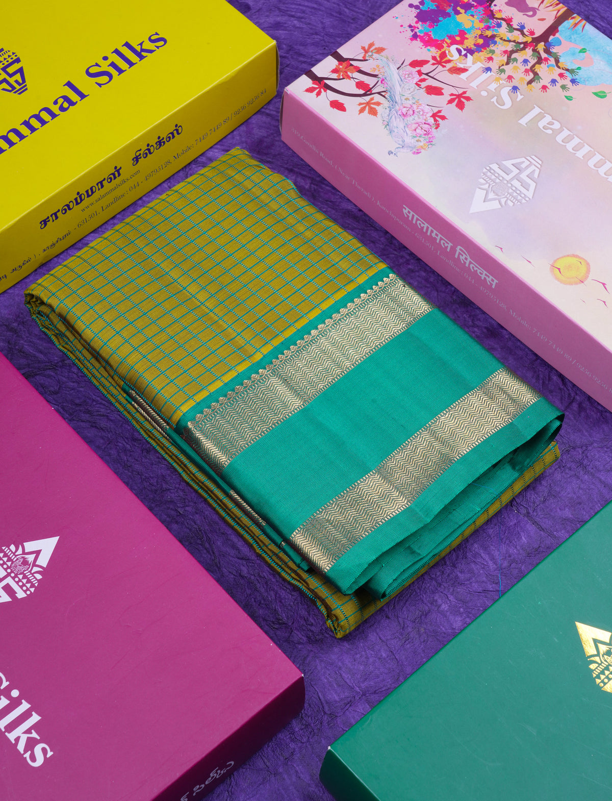 Beautiful Olive Green Pure Kanjivaram Silk Saree With Contrast Sapphire Green Traditional Gap Border
