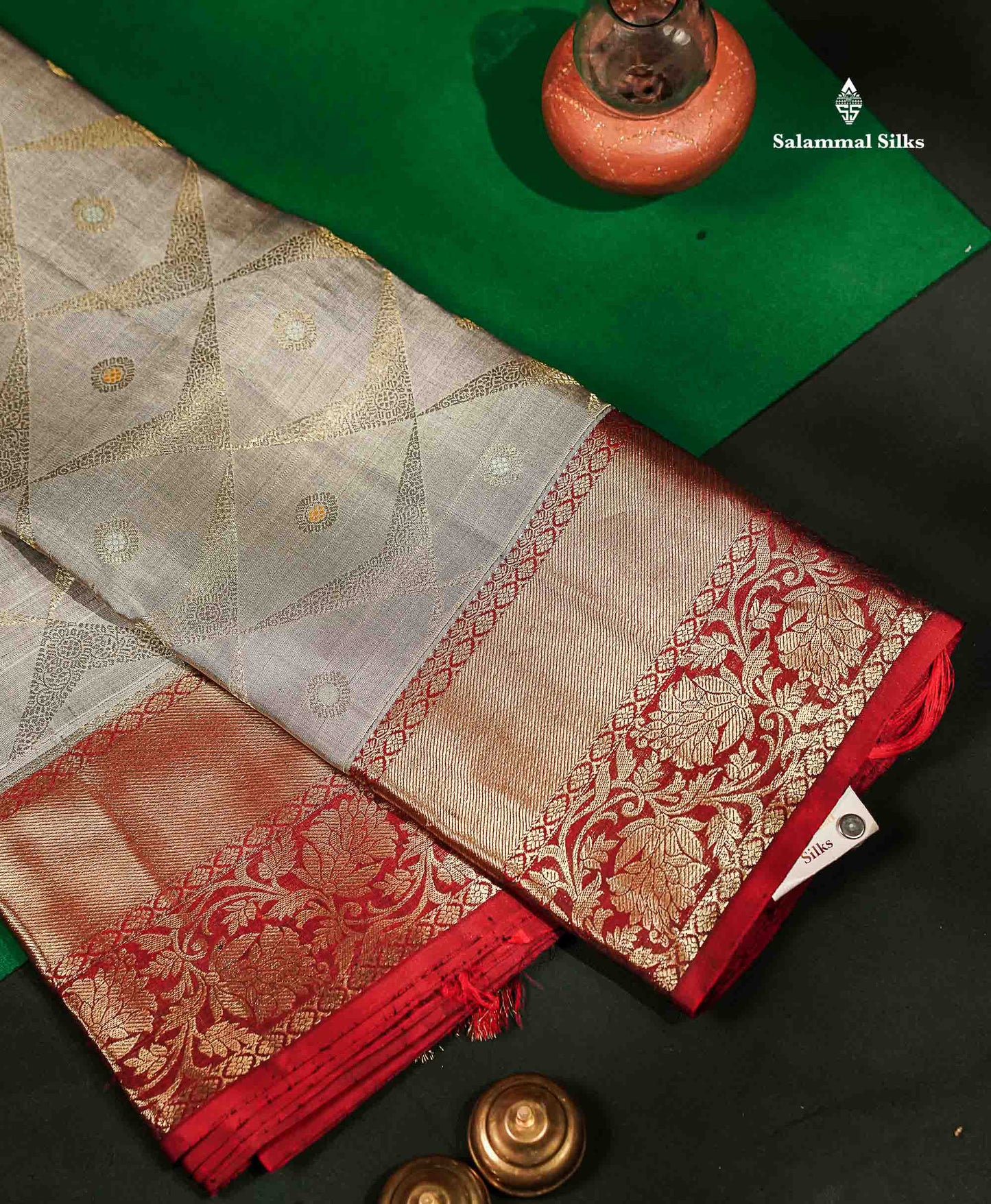 Beautiful Grey White Menakari Work Bridal Pure Kanjivaram Silk Saree With Contrast Dark Maroon Traditional Border