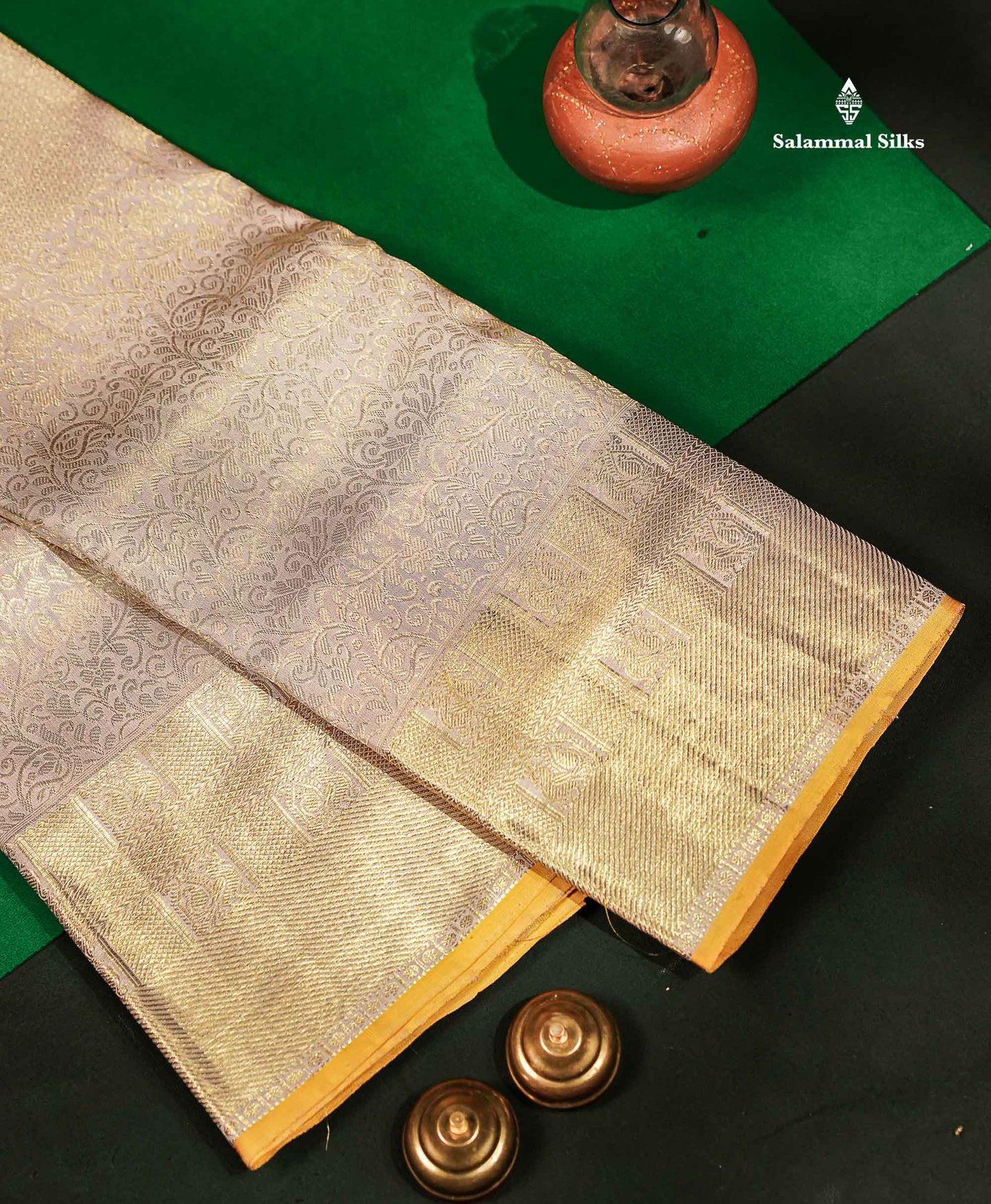 Beautiful Grey White Bridal Pure Kanjivaram Silk Saree With Traditional Border