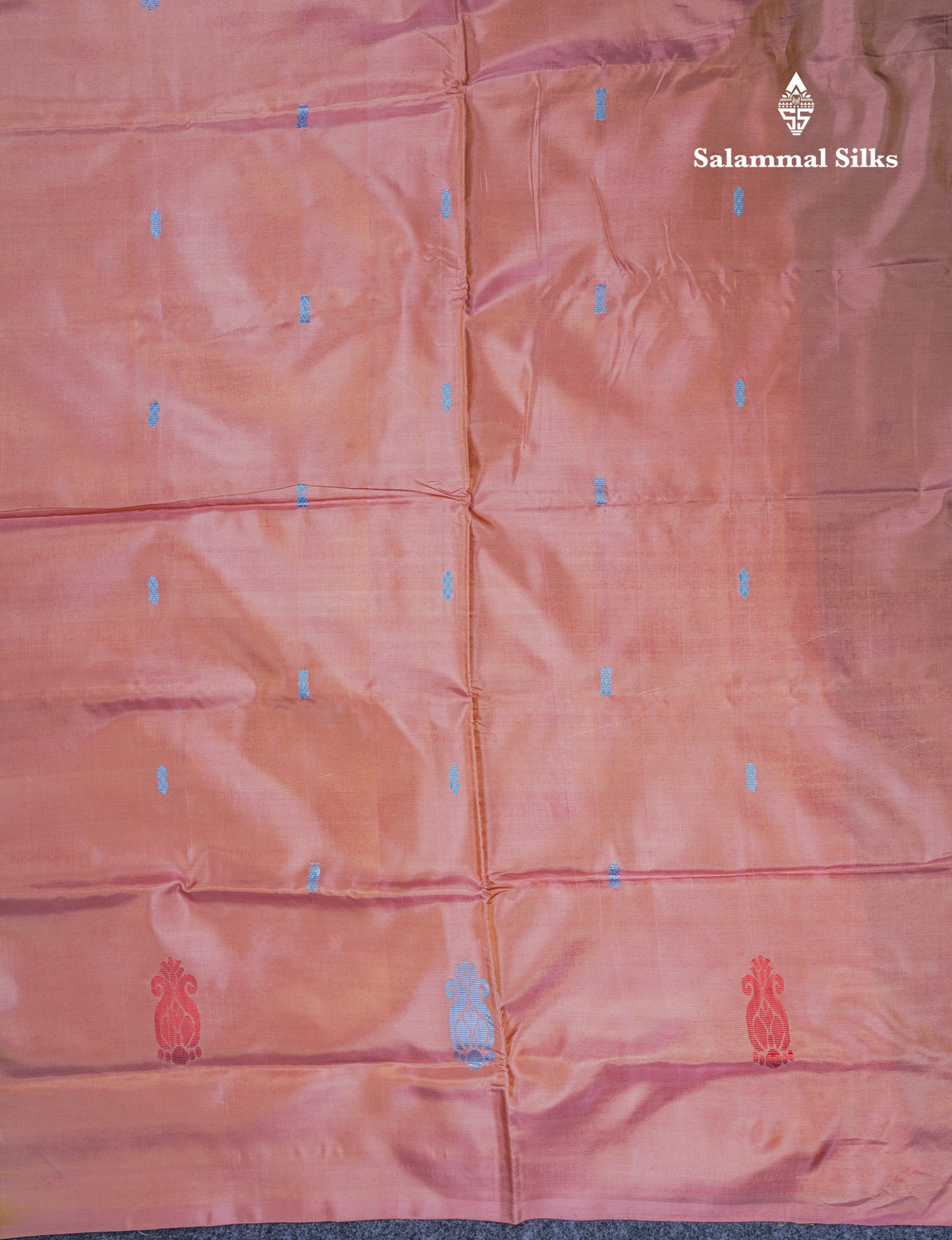 Army Green Thread work Buttas Banana Pinth Saree (Vaazhainaar Pattu) With Contrast Peach Blouse