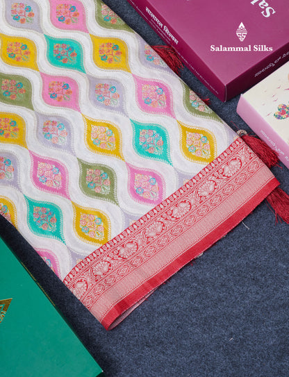 Black Wave Pattern Banarasi Semi Georgette Saree With Contrast Red Blouse