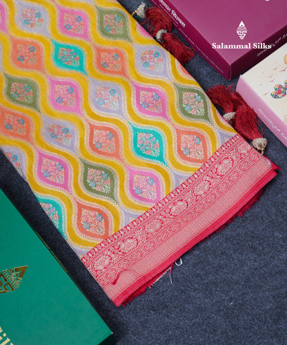 Black Wave Pattern Banarasi Semi Georgette Saree With Contrast Red Blouse