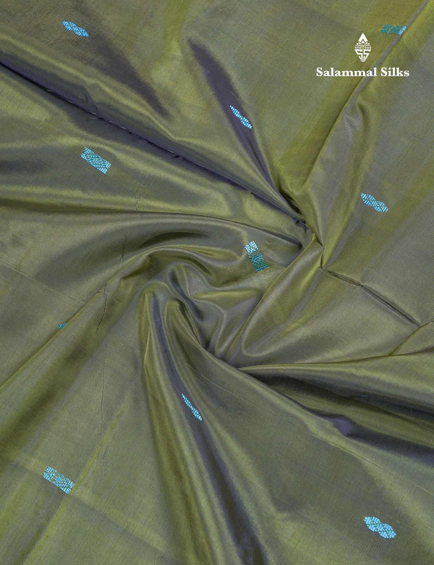 Army Green Thread work Buttas Banana Pinth Saree (Vaazhainaar Pattu) With Contrast Peach Blouse