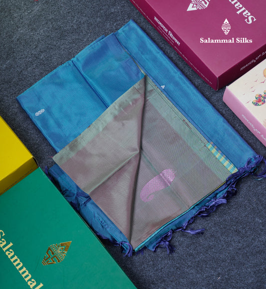 Dual Tone Green Thread work Buttas Banana Pinth Saree (Vaazhainaar Pattu) With Contrast Peacock Blue Blouse