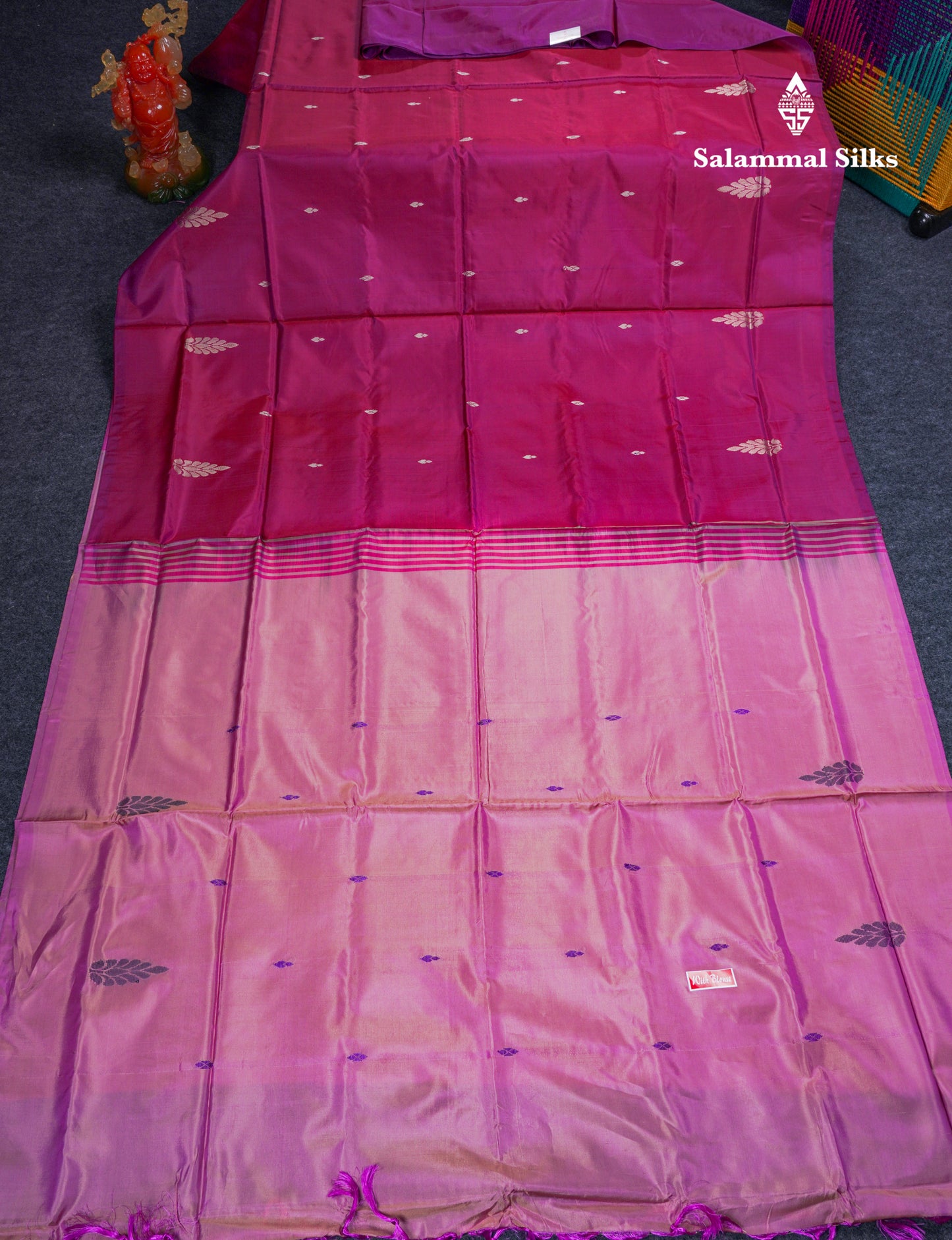 Magenta Pink Thread work Buttas Banana Pinth Saree (Vaazhainaar Pattu) With Contrast Baby Pink Blouse