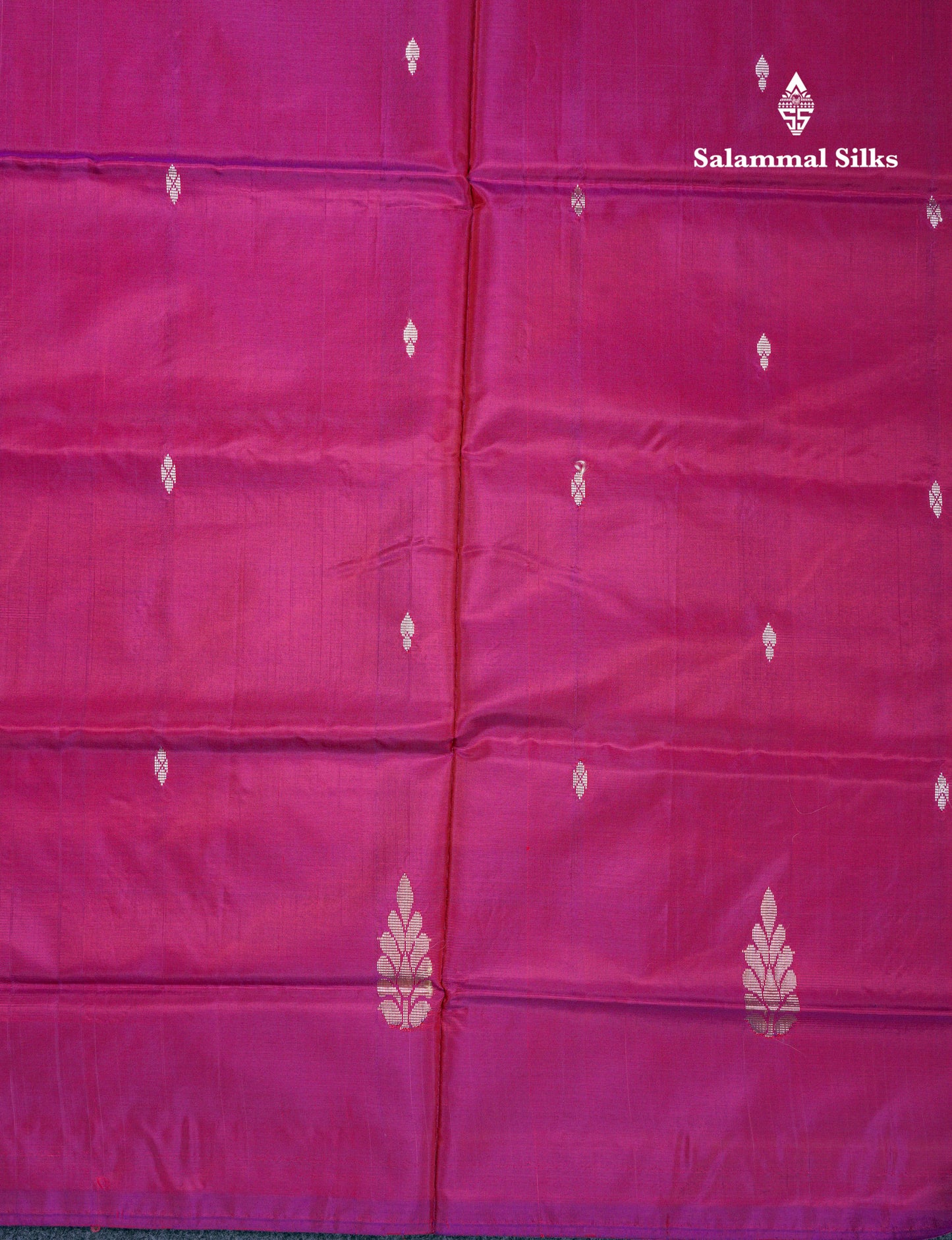 Magenta Pink Thread work Buttas Banana Pinth Saree (Vaazhainaar Pattu) With Contrast Baby Pink Blouse