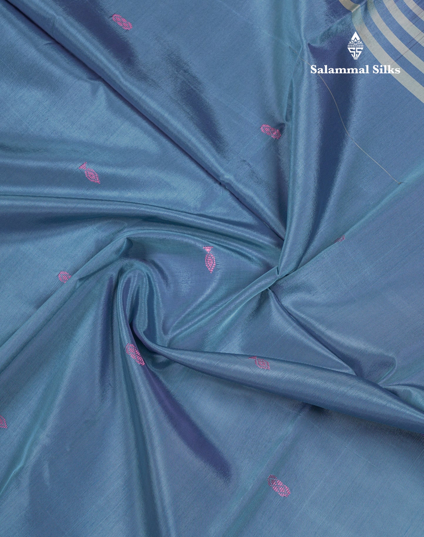 Ice Blue Thread work Buttas Banana Pinth Saree (Vaazhainaar Pattu) With Contrast Navy Blue Blouse