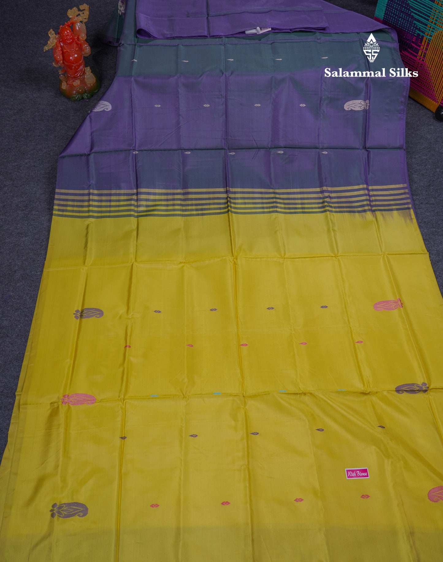 Dark Violet Thread work Buttas Banana Pinth Saree (Vaazhainaar Pattu) With Contrast Parrot Green Blouse