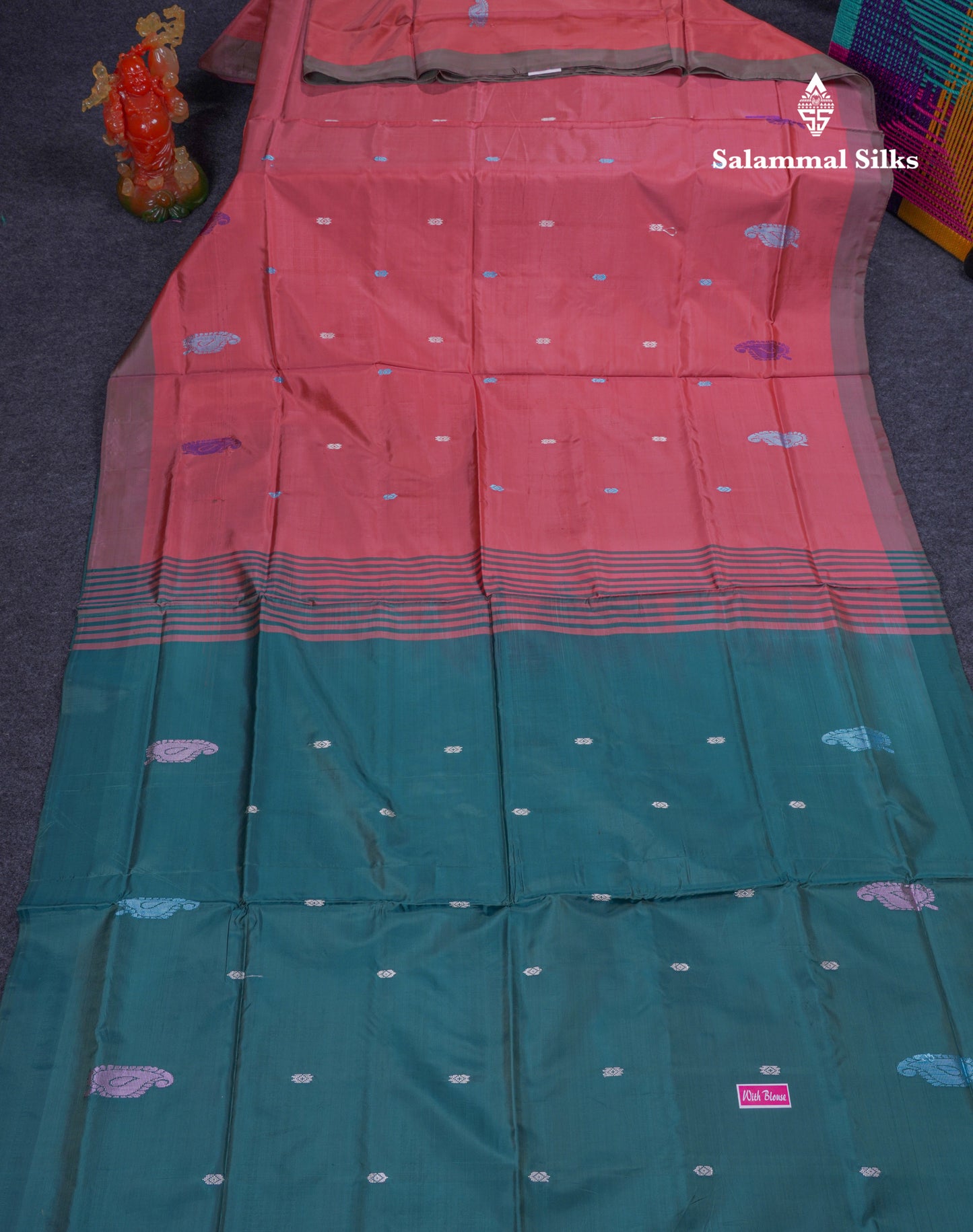 Peach Thread work Buttas Banana Pinth Saree (Vaazhainaar Pattu) With Contrast Peacock Green Blouse