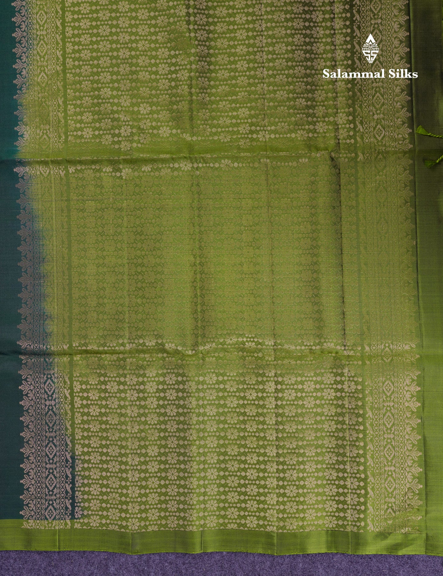 Beautiful Bottle Green Pure Kanjivaram Soft Silk Saree With Contrast Green Blouse