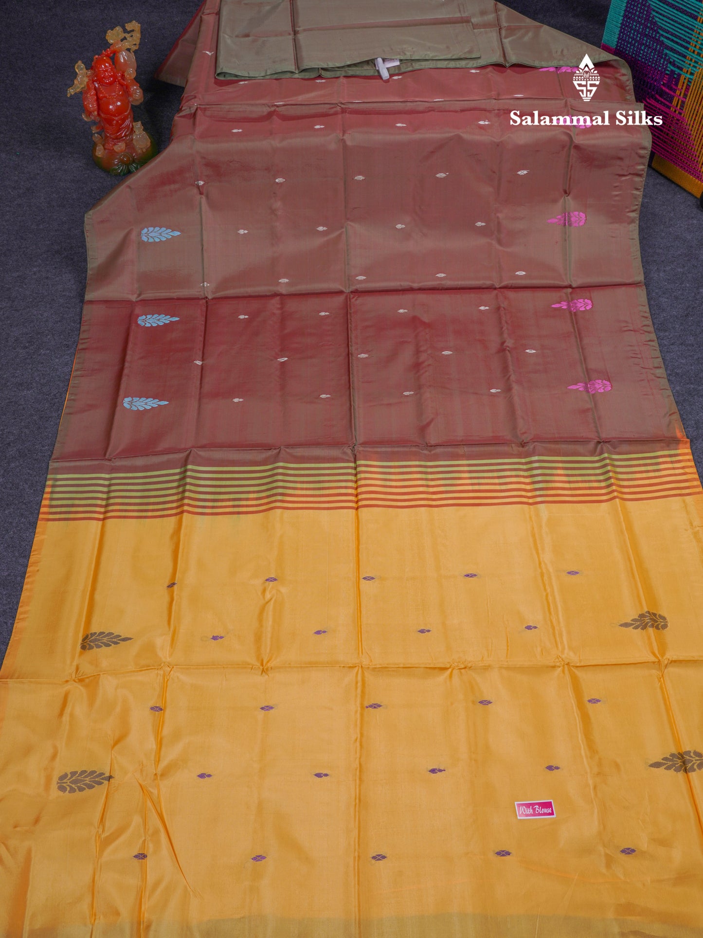 Brown Thread work Buttas Banana Pinth Saree (Vaazhainaar Pattu) With Contrast Yellow Blouse