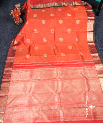 Red Beautiful Emboss Design Bridal Pure Kanjivaram Silk Saree Pure Zari with Traditional Zari Butta Border