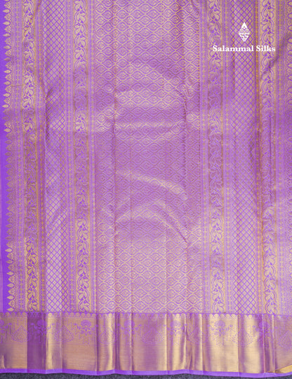 Beautiful Lavender Bridal Pure Kanjivaram Silk Saree With Traditional Border