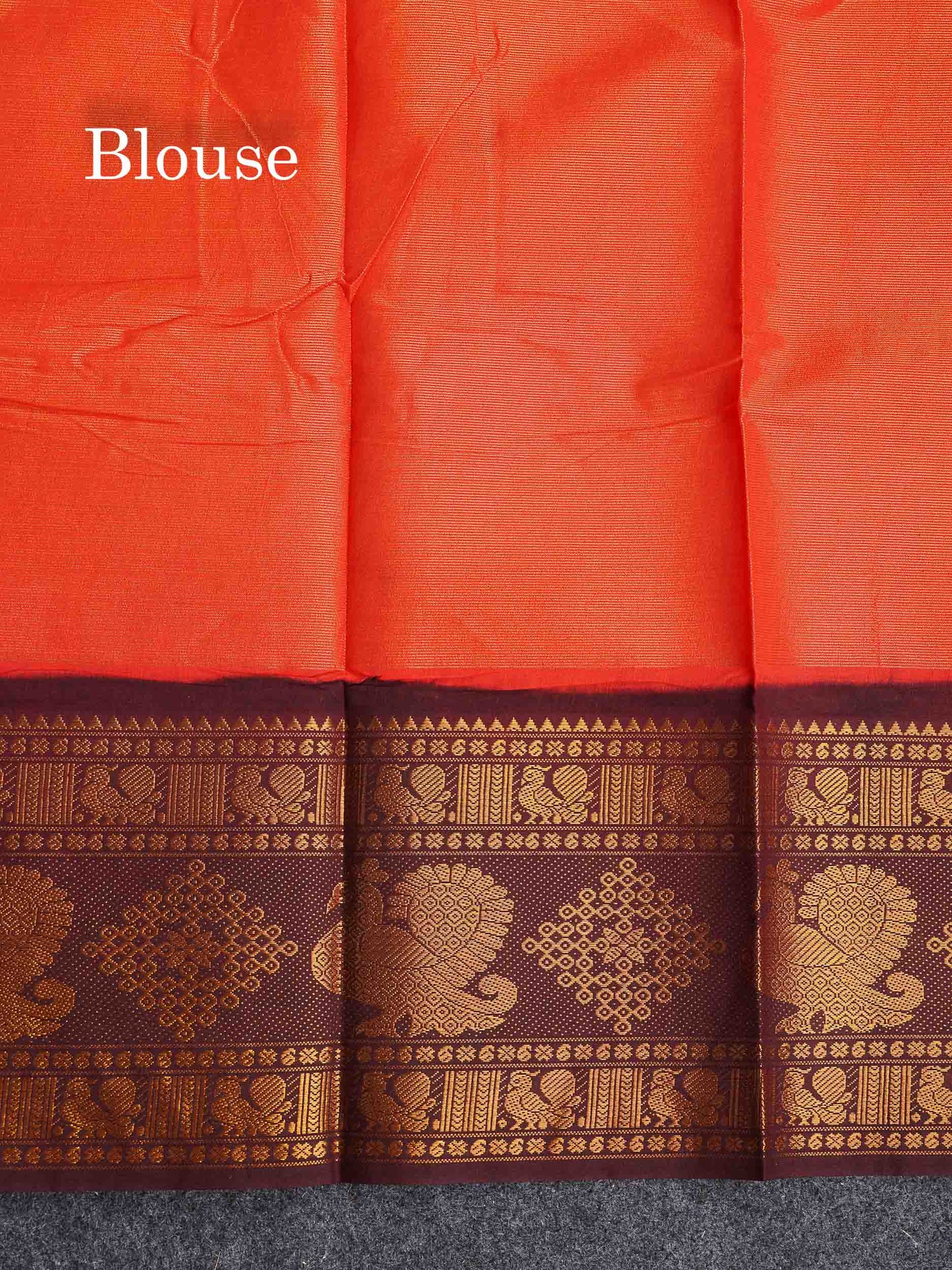 Sungudi Cotton Saree - Half White Colour Body Vaira Oosi Lines With Dark Purple Traditional Evening Morning Border