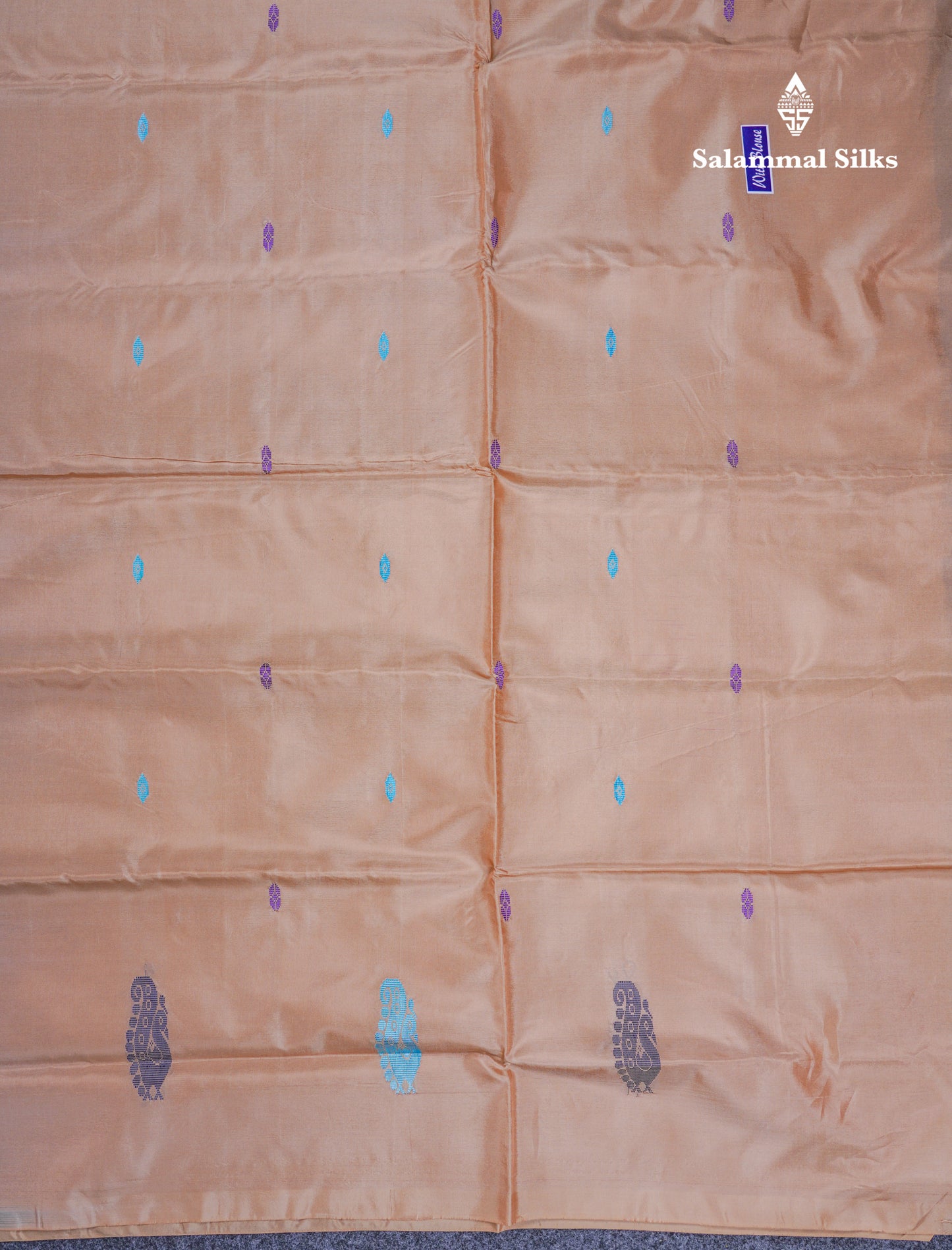 Dual Tone Violet Thread work Buttas Banana Pinth Saree (Vaazhainaar Pattu) With Contrast Beige Blouse
