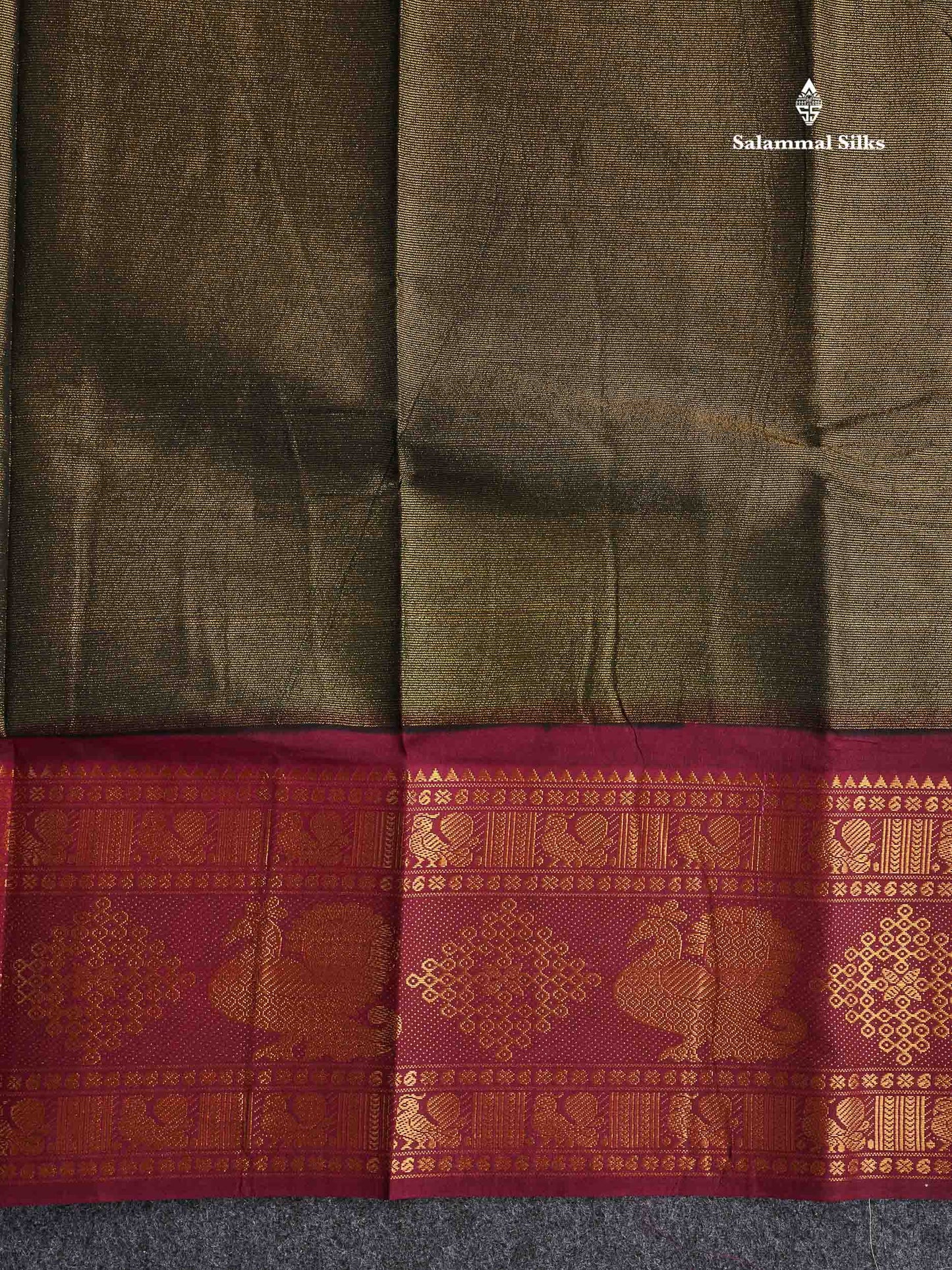 Sungudi Cotton Saree - Half White Colour Body Vaira Oosi Lines With Dark Purple Traditional Evening Morning Border