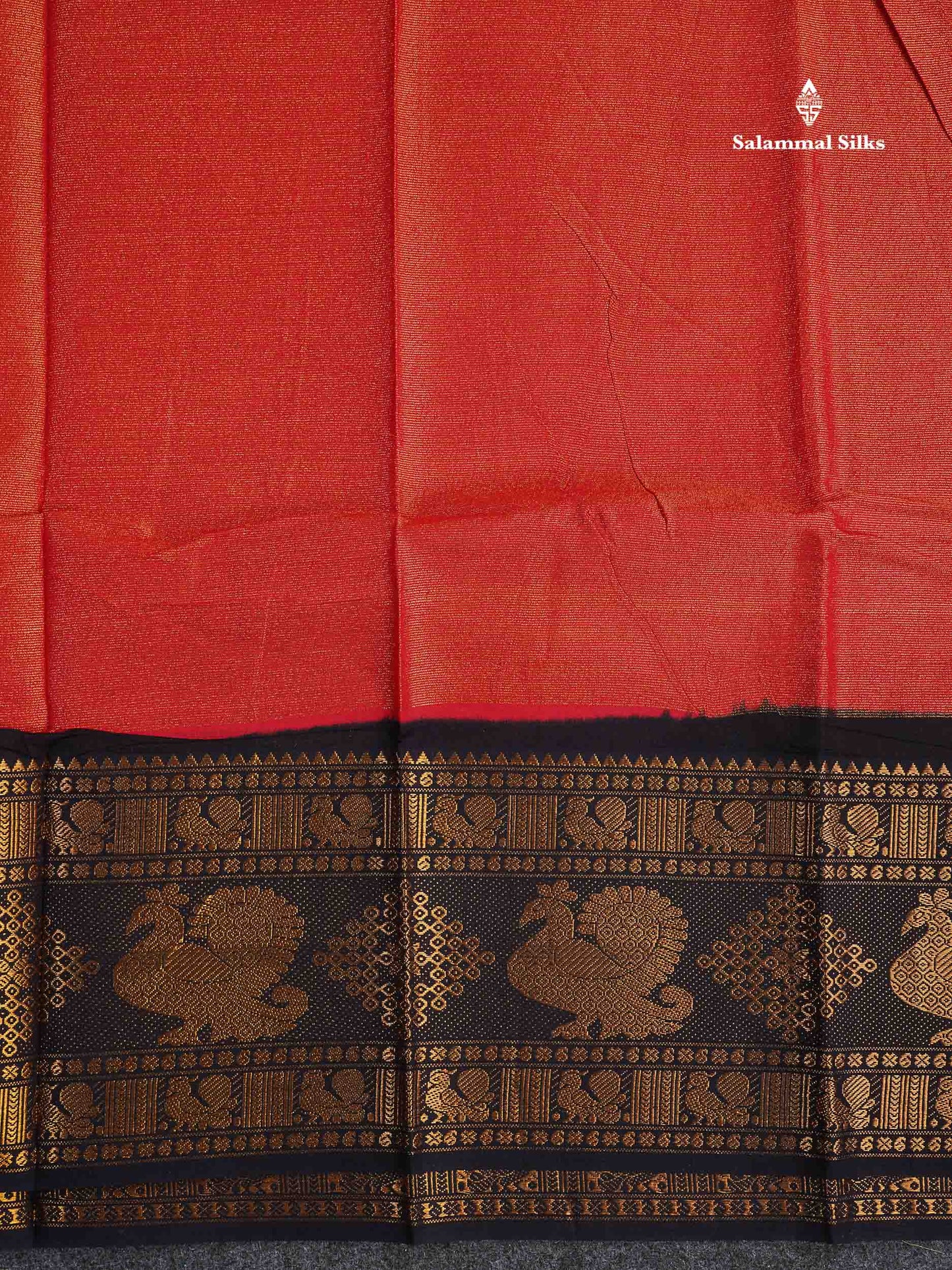 Sungudi Cotton Saree - Half White Colour Body Vaira Oosi Lines With Dark Purple Traditional Evening Morning Border