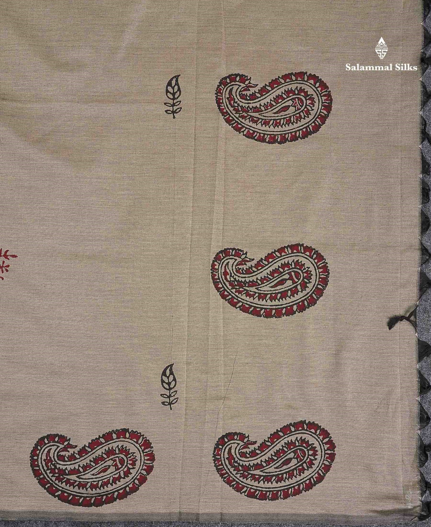 South Cotton Saree -  Elephant Grey Colour Body Printed Saree With Contrast Maroon Blouse