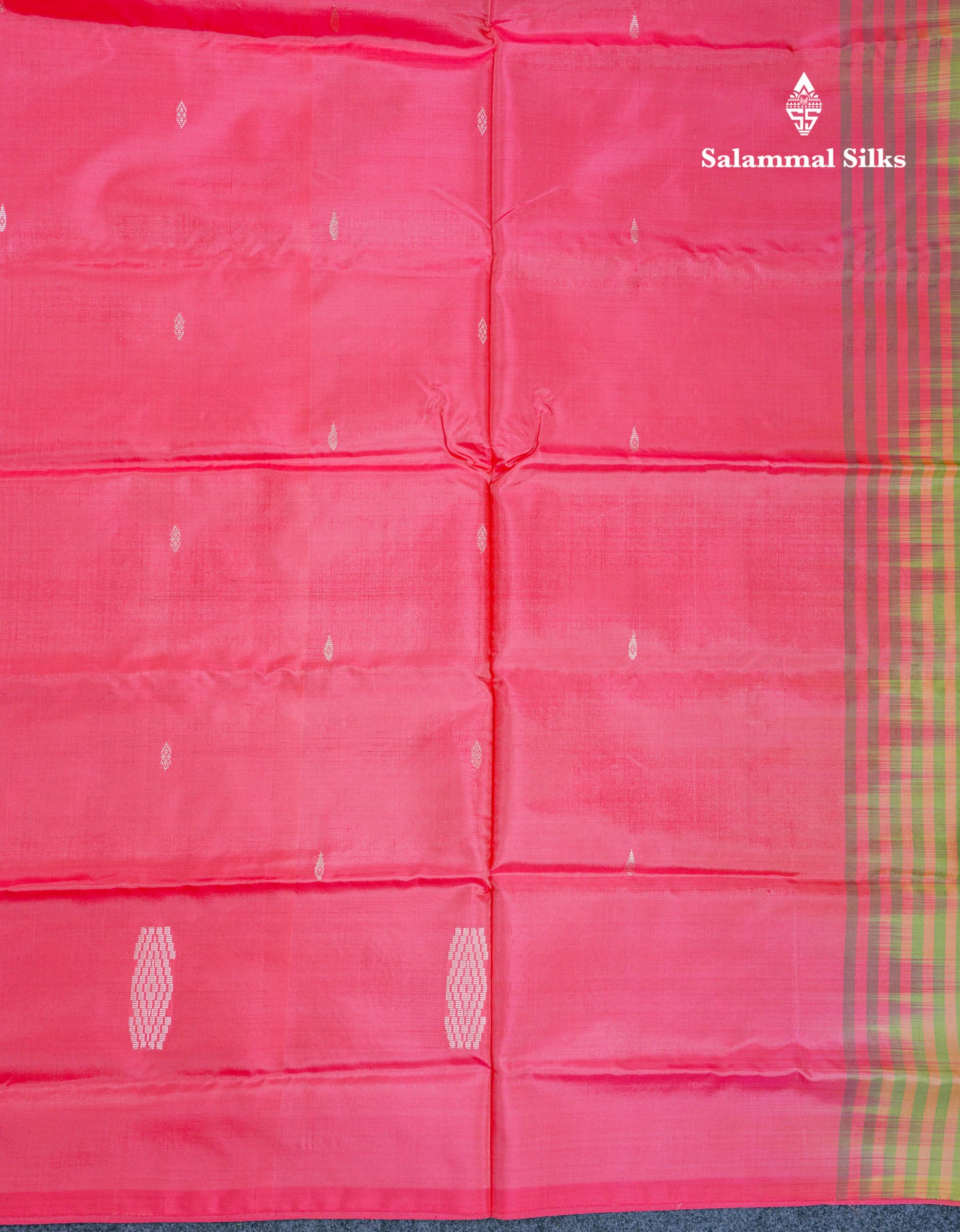 Pink Thread work Buttas Banana Pinth Saree (Vaazhainaar Pattu) With Contrast Parrot Green Blouse