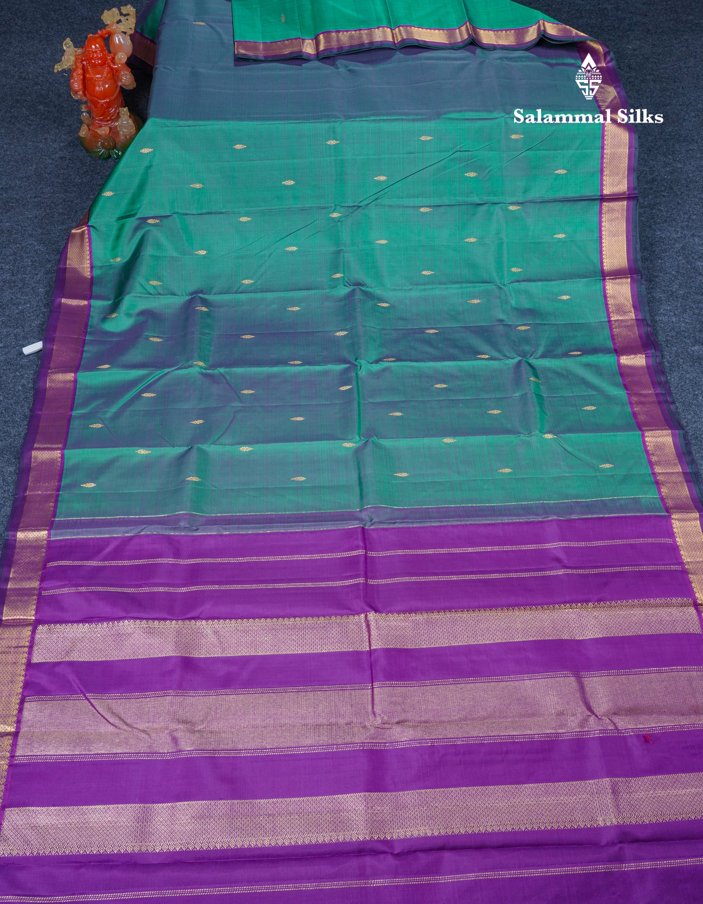 Dual Tone Green Beautiful Small Buttas Pure Kanjivaram Silk Saree With Violet Border