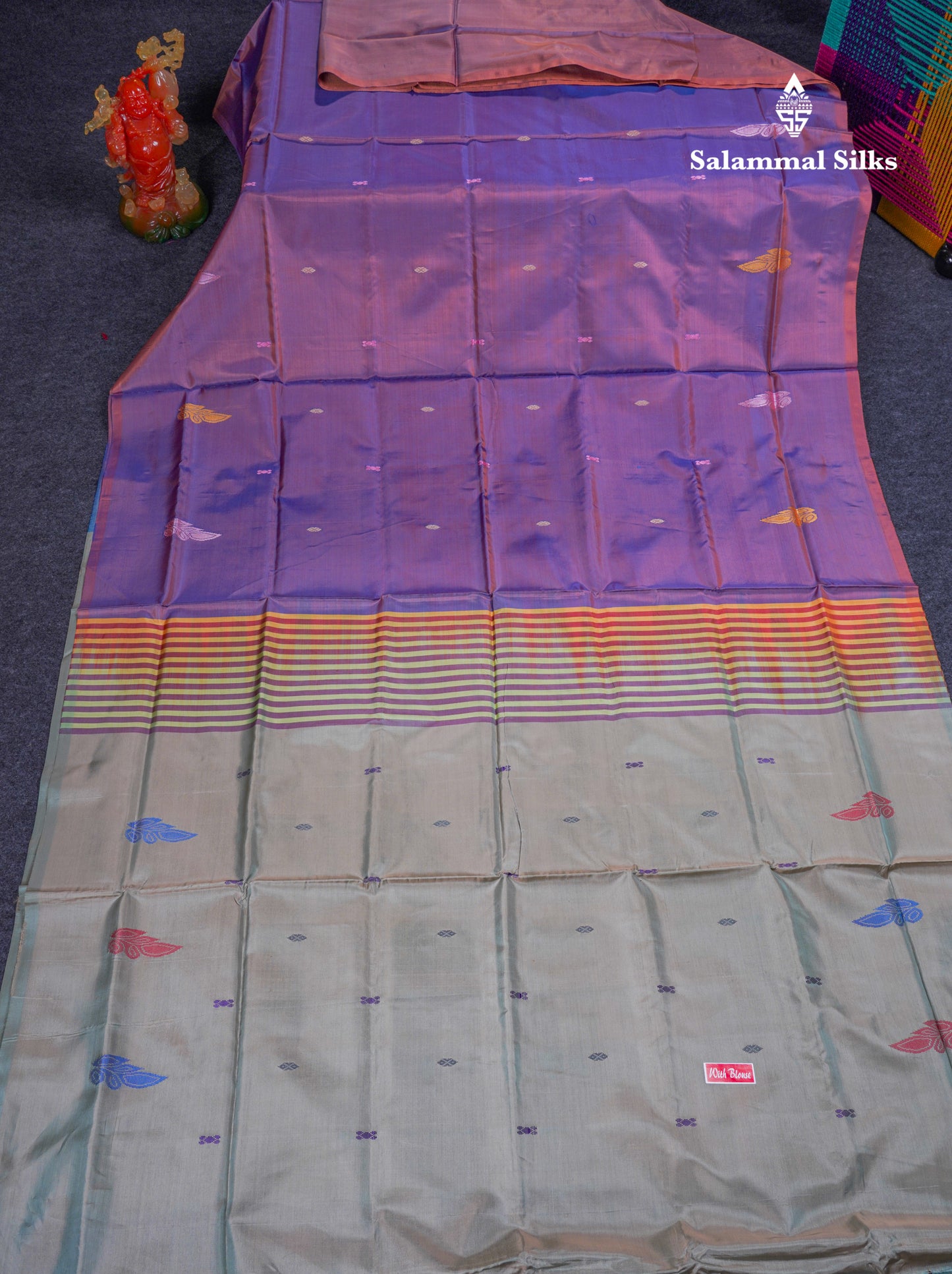 Dual Tone Purple Thread work Buttas Banana Pinth Saree (Vaazhainaar Pattu) With Contrast Light Grey Blouse
