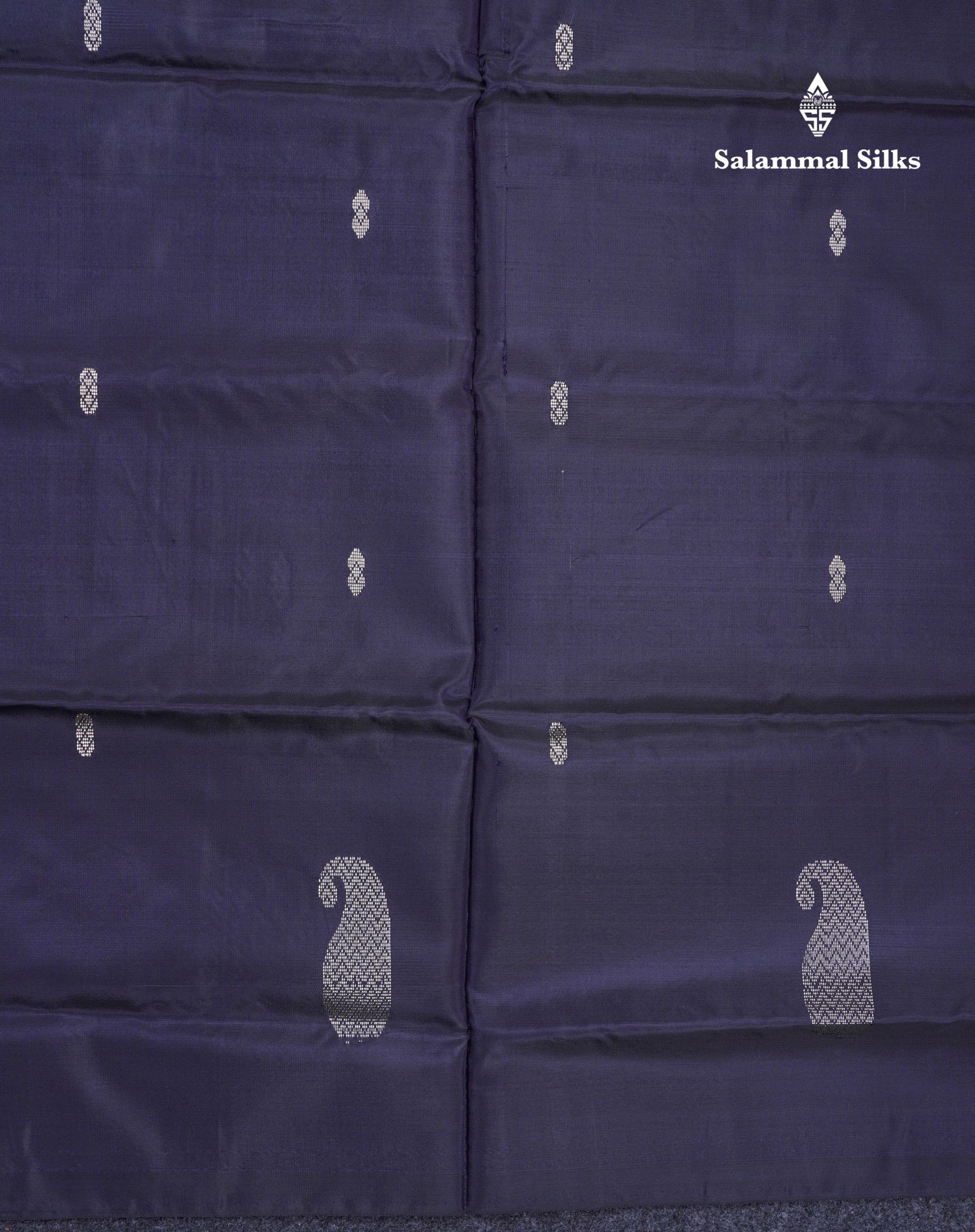 Dark Navy Blue Thread work Buttas Banana Pinth Saree (Vaazhainaar Pattu) With Contrast Piniish Orange Blouse