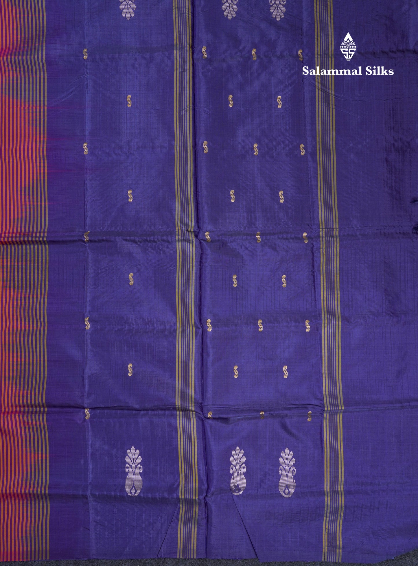 Dual Tone Pink Thread work Buttas Banana Pinth Saree (Vaazhainaar Pattu) With Contrast Navy Blue Blouse