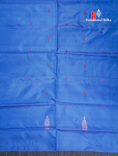 Dual Tone Blue Thread work Buttas Banana Pinth Saree (Vaazhainaar Pattu) With Contrast Blue Blouse