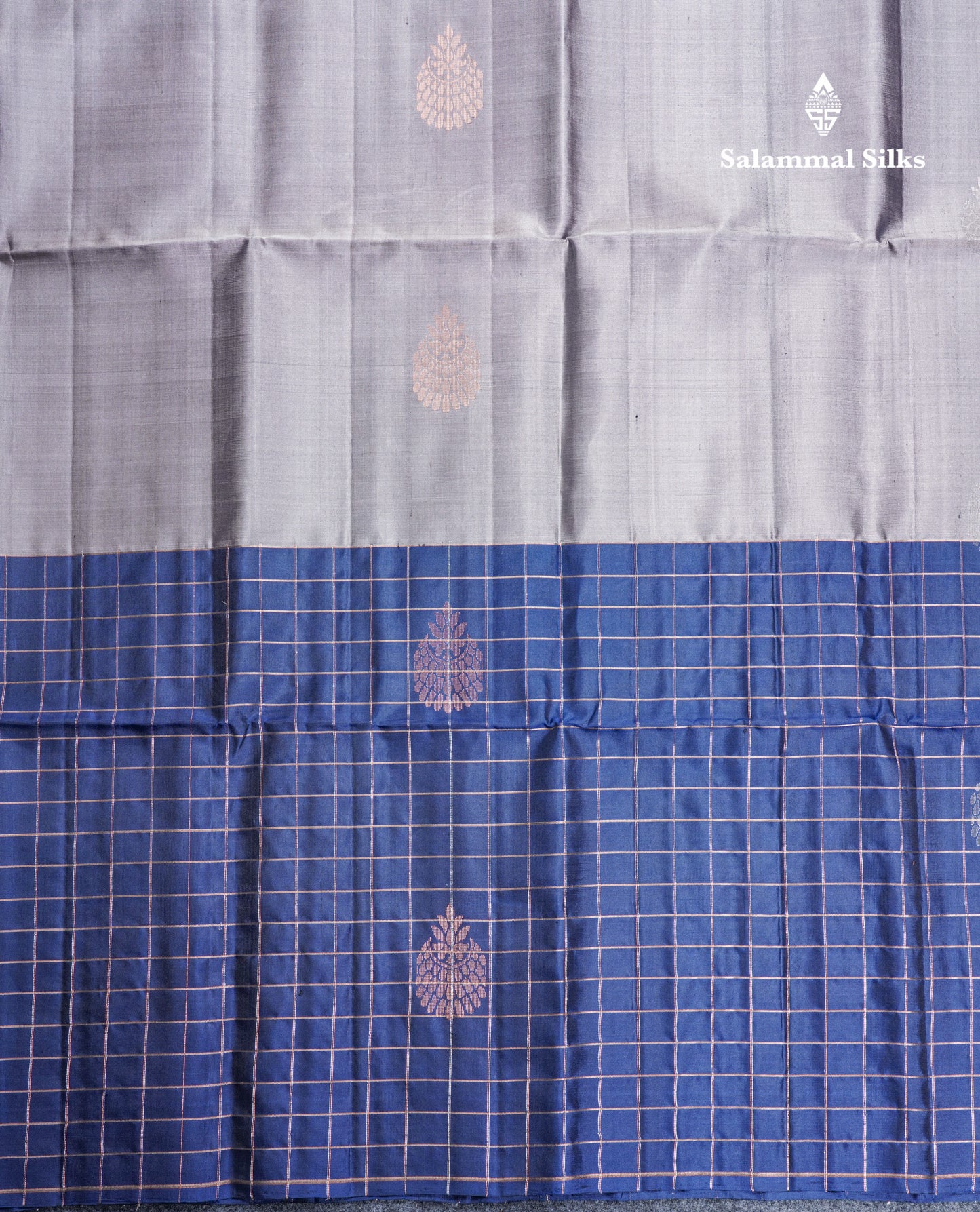 Beautiful Grey Pure Kanjivaram Soft Silk Saree With Navy Blue Zari Lines One Side Border