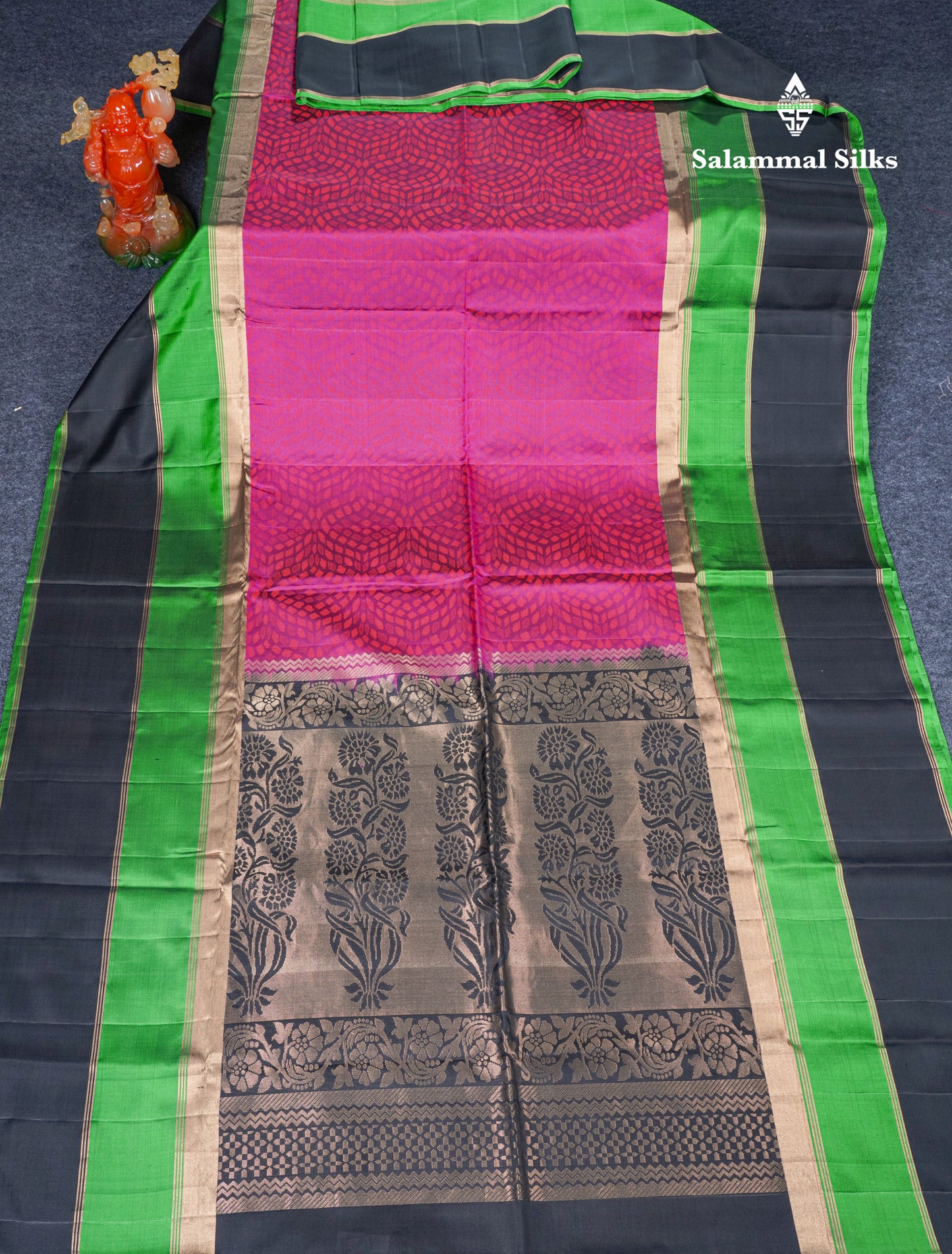 Violet Beautiful Violet Thread Work Pure Kanjivaram Soft Silk Saree With Double Colour Border