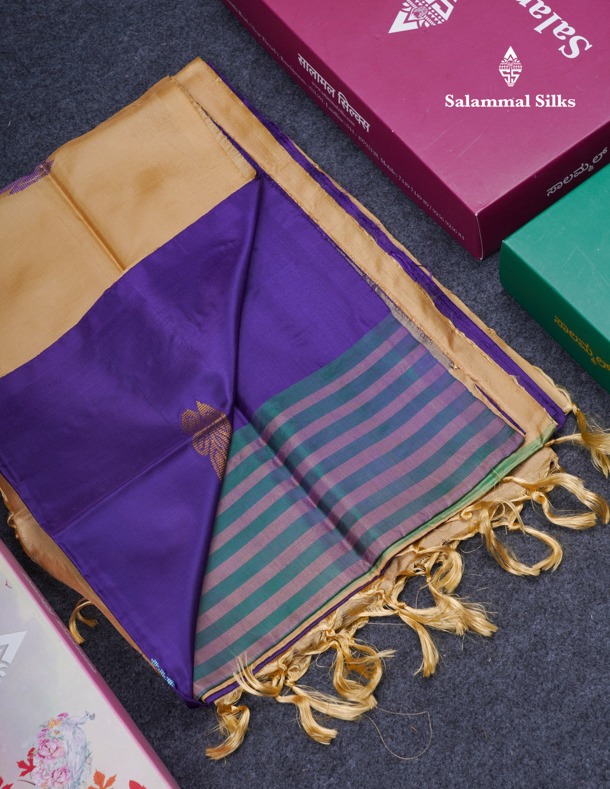 Violet Thread work Buttas Banana Pinth Saree (Vaazhainaar Pattu) With Contrast Sandal Blouse