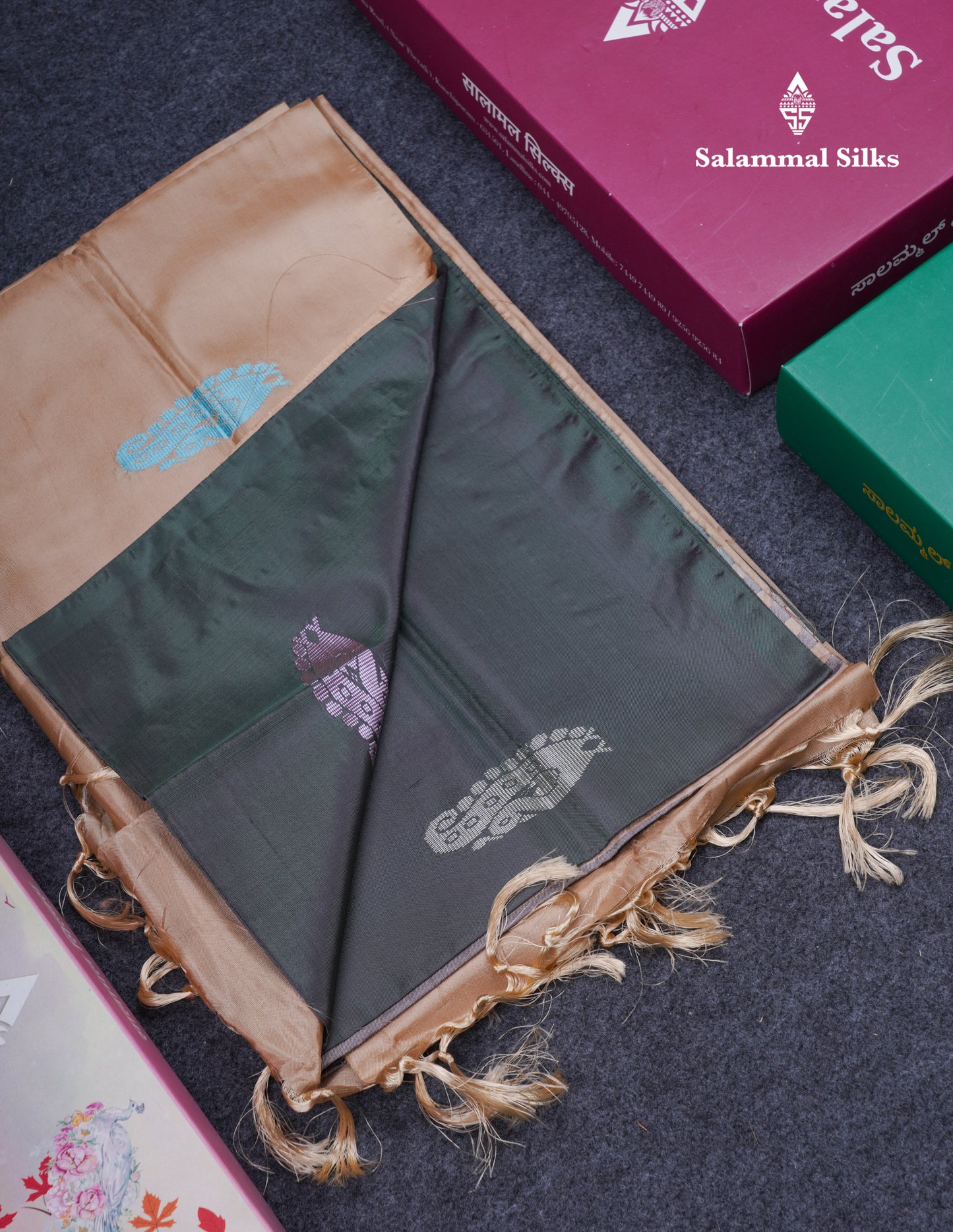 Dark Maroon Thread work Buttas Banana Pinth Saree (Vaazhainaar Pattu) With Contrast Cream White Blouse