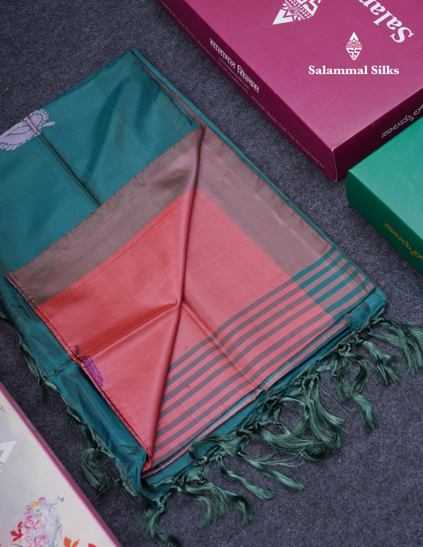 Peach Thread work Buttas Banana Pinth Saree (Vaazhainaar Pattu) With Contrast Peacock Green Blouse