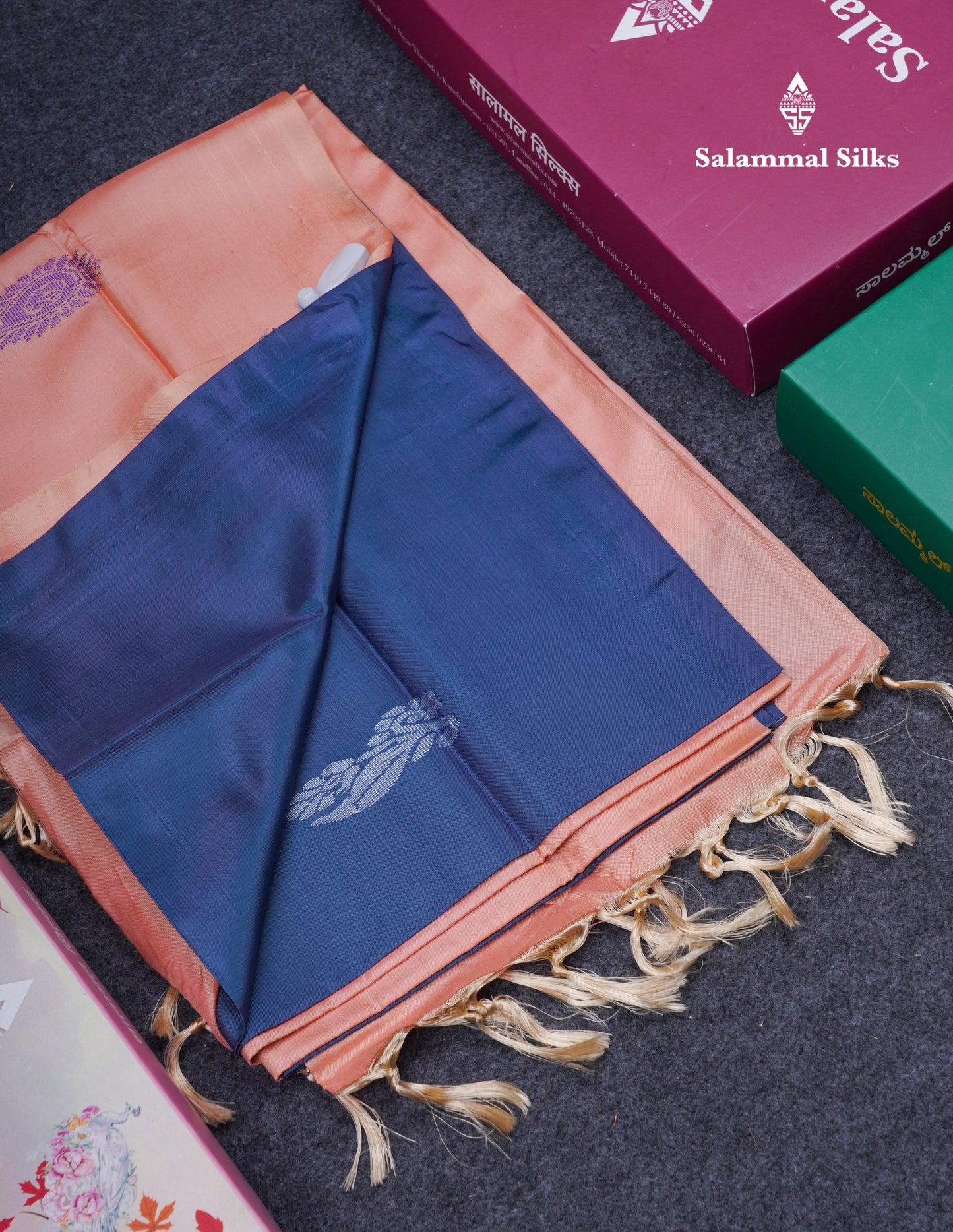 Navy Blue Thread work Buttas Banana Pinth Saree (Vaazhainaar Pattu) With Contrast Light Peach Blouse