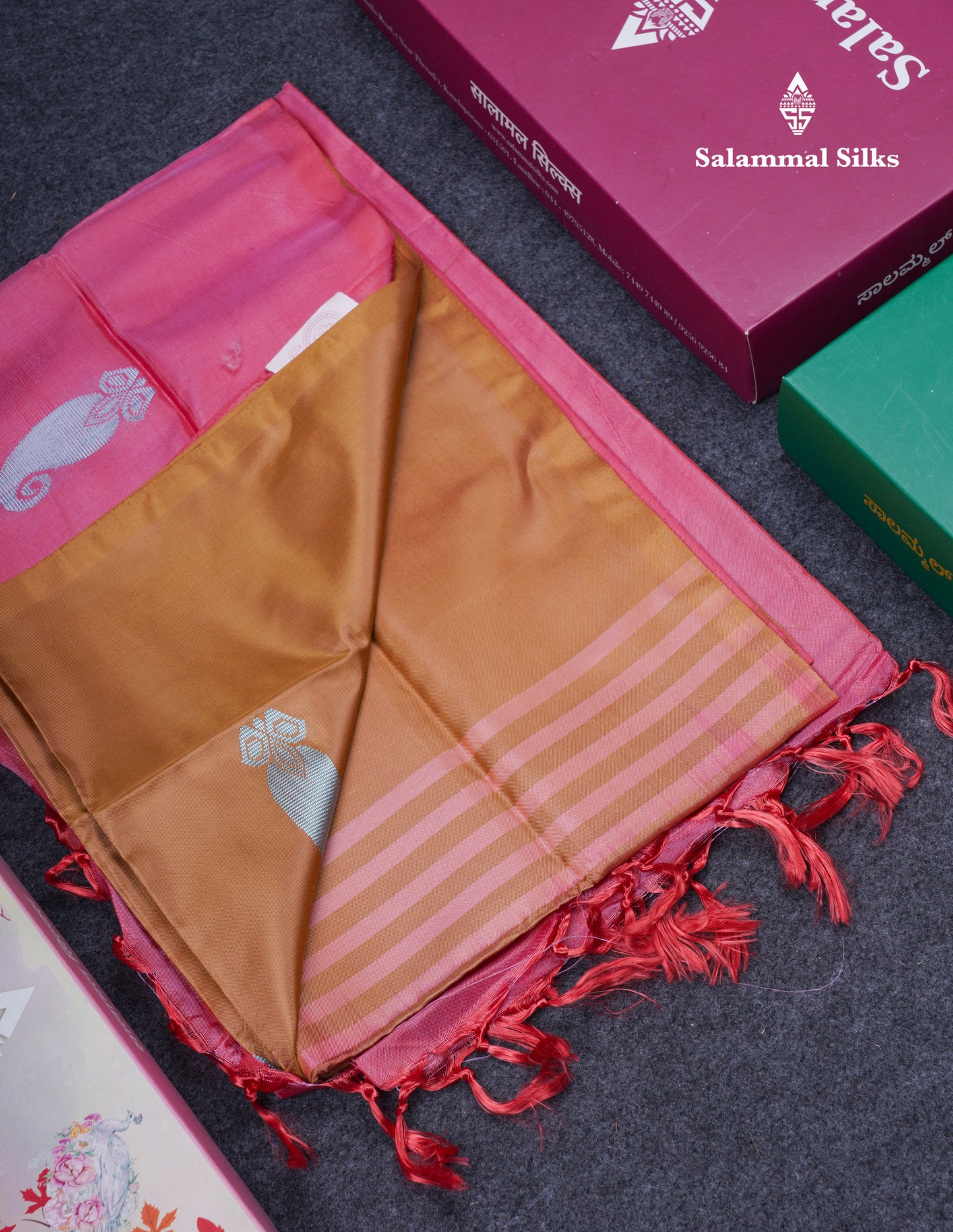 Brown Thread work Buttas Banana Pinth Saree (Vaazhainaar Pattu) With Contrast Pink Blouse