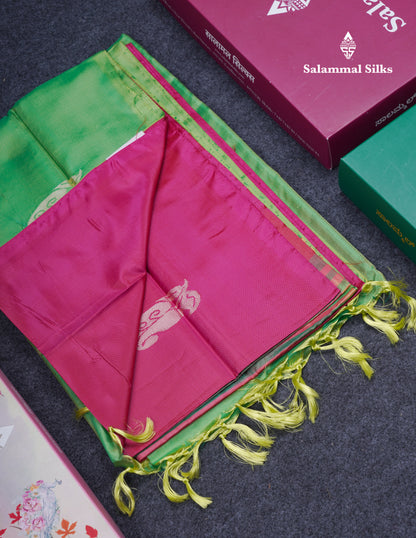 Magenta Pink Thread work Buttas Banana Pinth Saree (Vaazhainaar Pattu) With Contrast Parrot Green Blouse