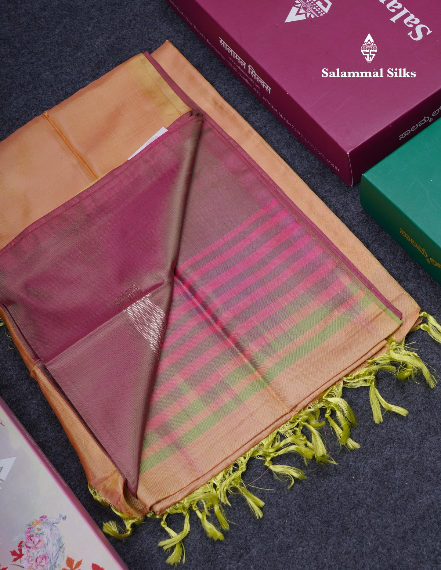 Light Violet Thread work Buttas Banana Pinth Saree (Vaazhainaar Pattu) With Contrast Sandal Blouse