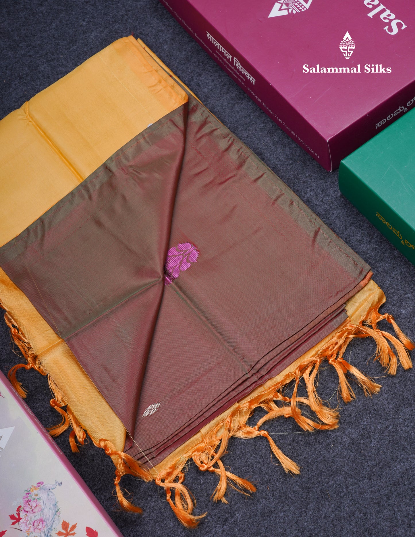 Brown Thread work Buttas Banana Pinth Saree (Vaazhainaar Pattu) With Contrast Yellow Blouse