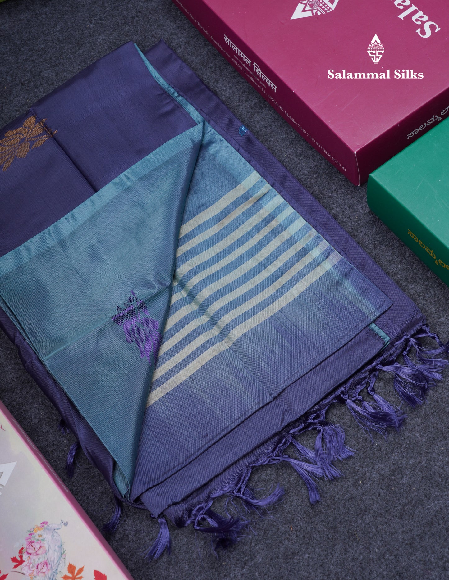 Ice Blue Thread work Buttas Banana Pinth Saree (Vaazhainaar Pattu) With Contrast Navy Blue Blouse