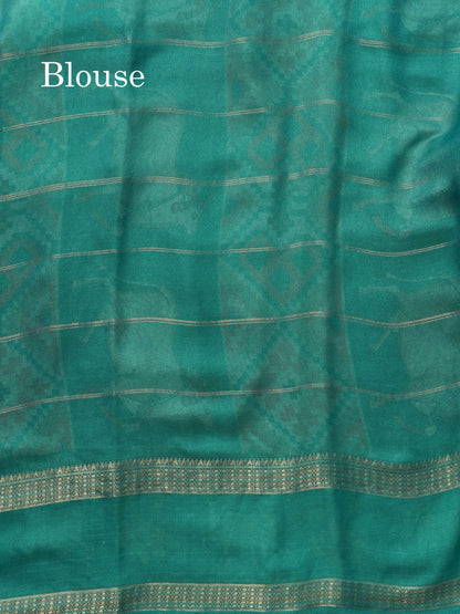 Bottle Green Semi Crepe Saree With Contrast Reddish Pink Border