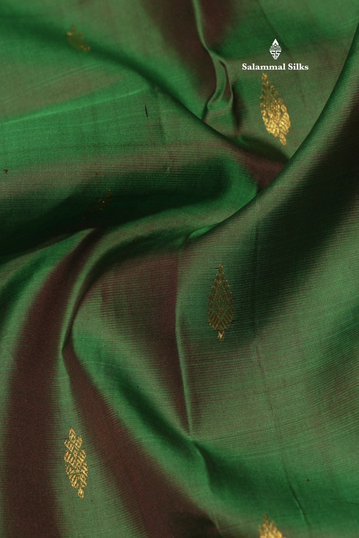 Green Colour Pure Kanjivaram Silk Saree With Contrast Magenta Pink Border