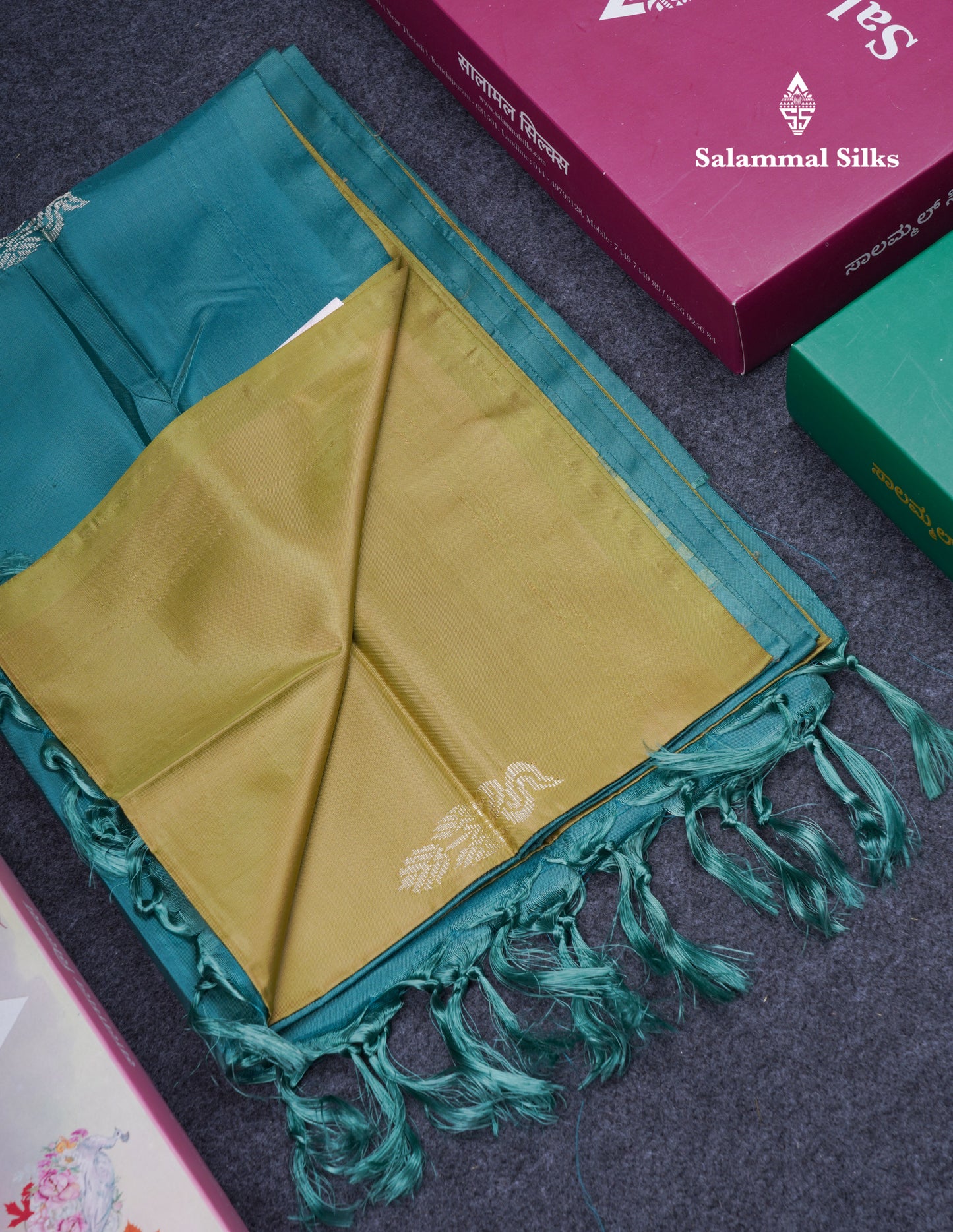 Manthulir Yellow Thread work Buttas Banana Pinth Saree (Vaazhainaar Pattu) With Contrast Teal Greene Blouse