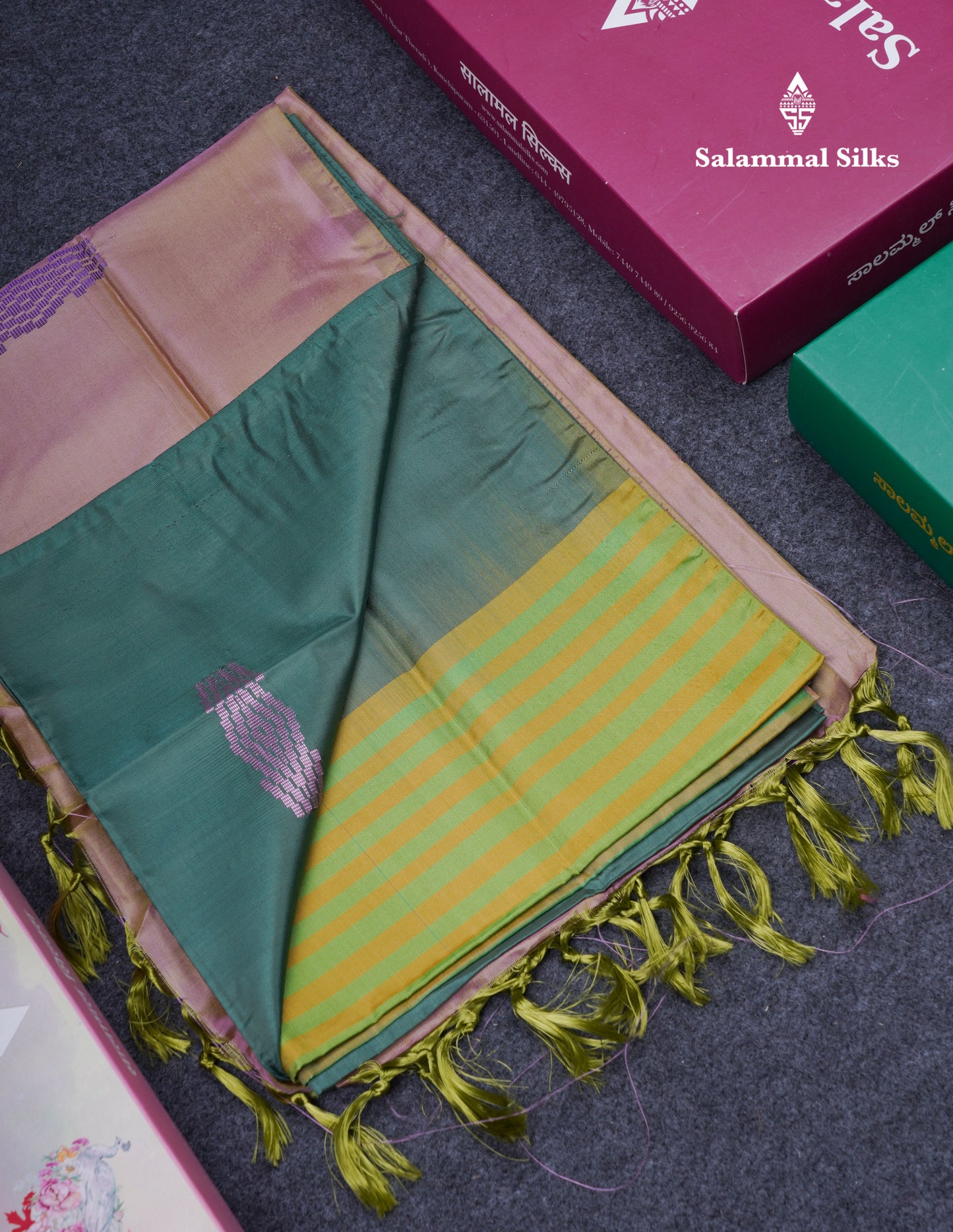 Green Shade Thread work Buttas Banana Pinth Saree (Vaazhainaar Pattu) With Contrast Baby Pink Blouse