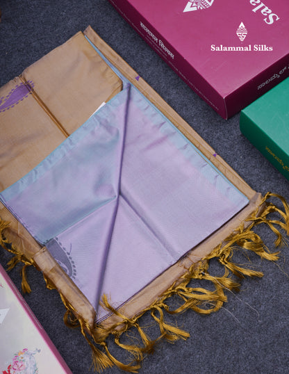 Light Lavender Thread work Buttas Banana Pinth Saree (Vaazhainaar Pattu) With Contrast Sandal Blouse