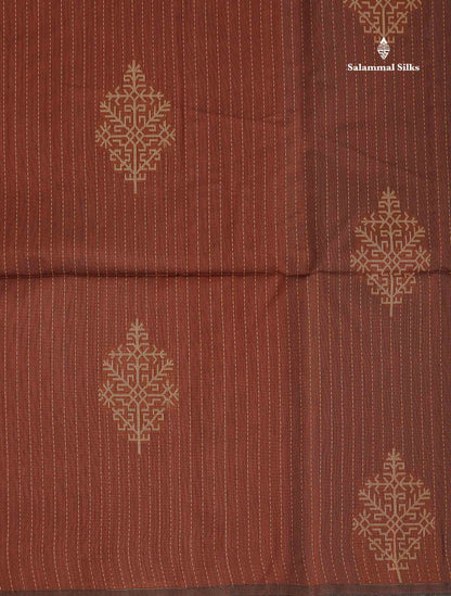 Kota Cotton Saree - Light Grey Colour Body Thread Butta With Contrast Maroon Blouse