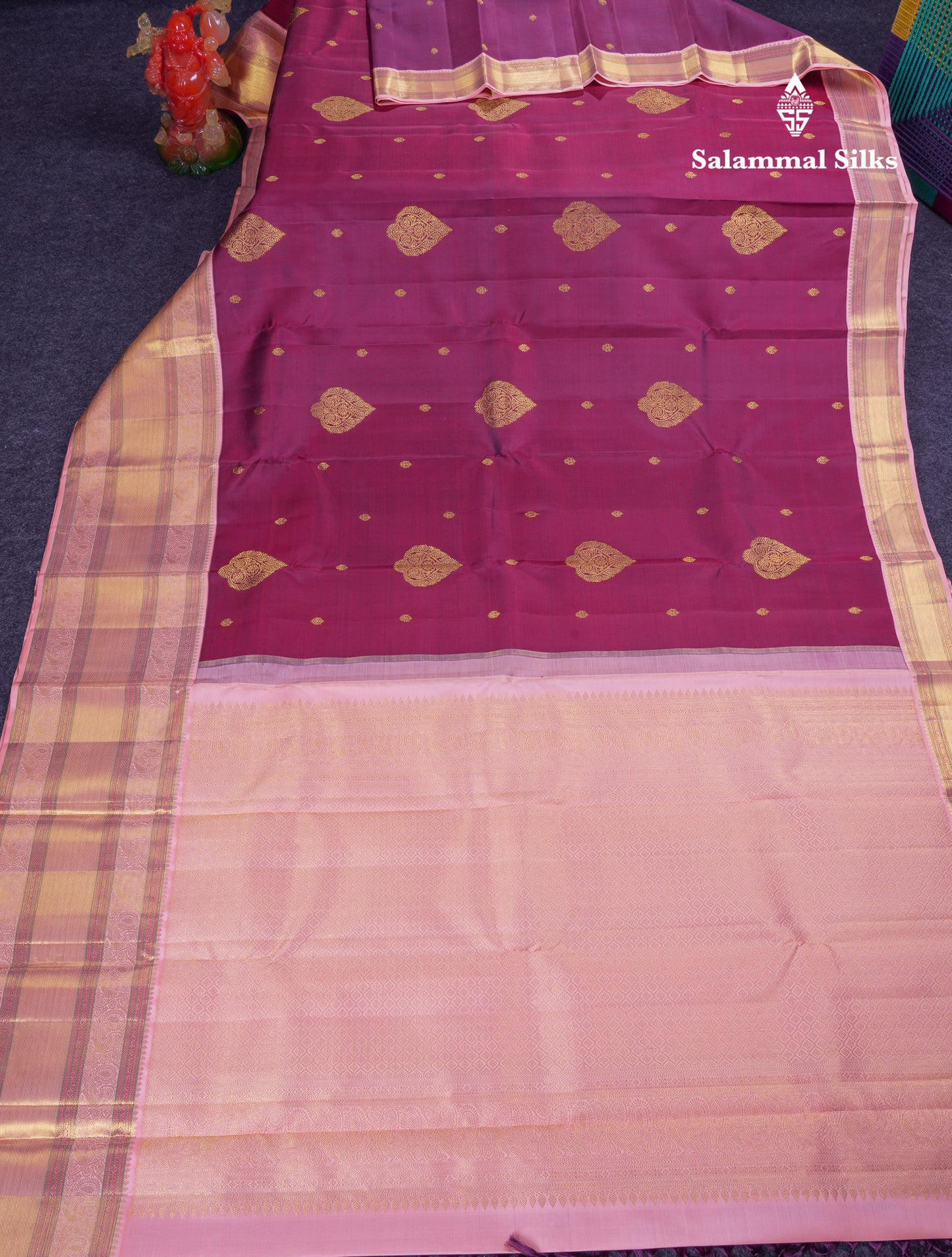 Korvai Beautiful Magenta Pure Kanjivaram Silk Saree With Contrast Dark Peach Traditional Evening Morning Border
