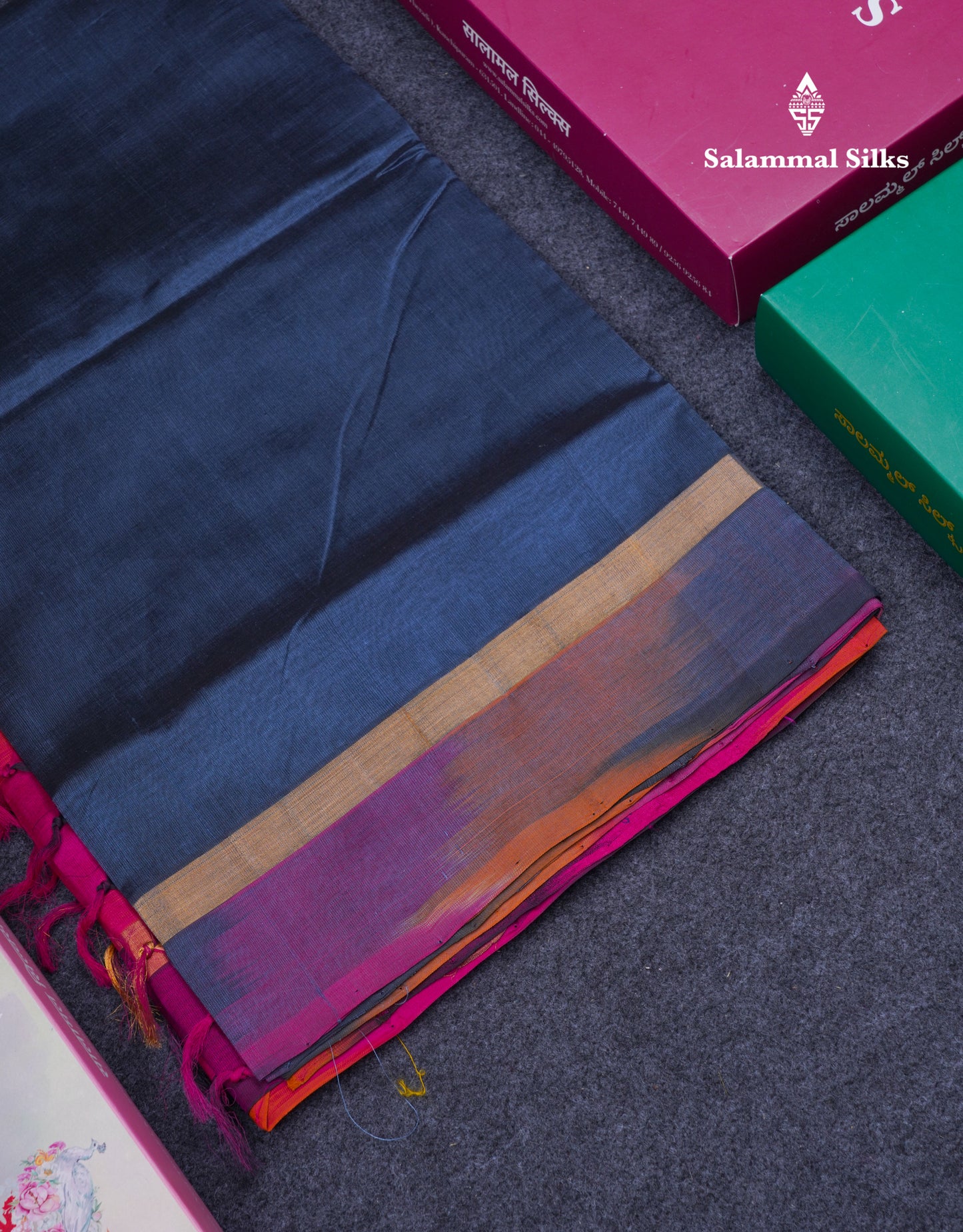 Beautiful Chilly Red Plain Pure Silk Cotton Saree With Contrast Bottle Green Blouse