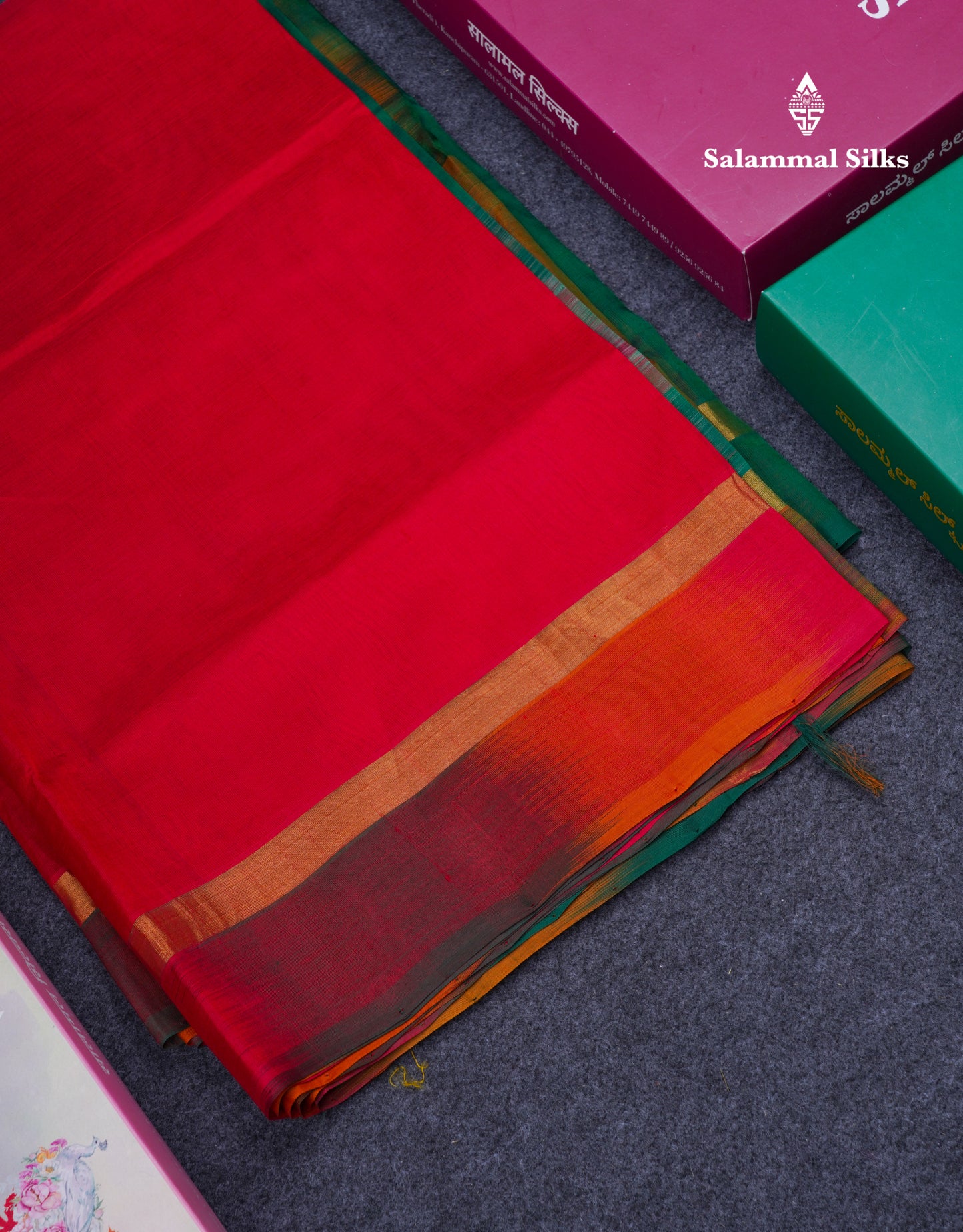 Beautiful Chilly Red Plain Pure Silk Cotton Saree With Contrast Bottle Green Blouse